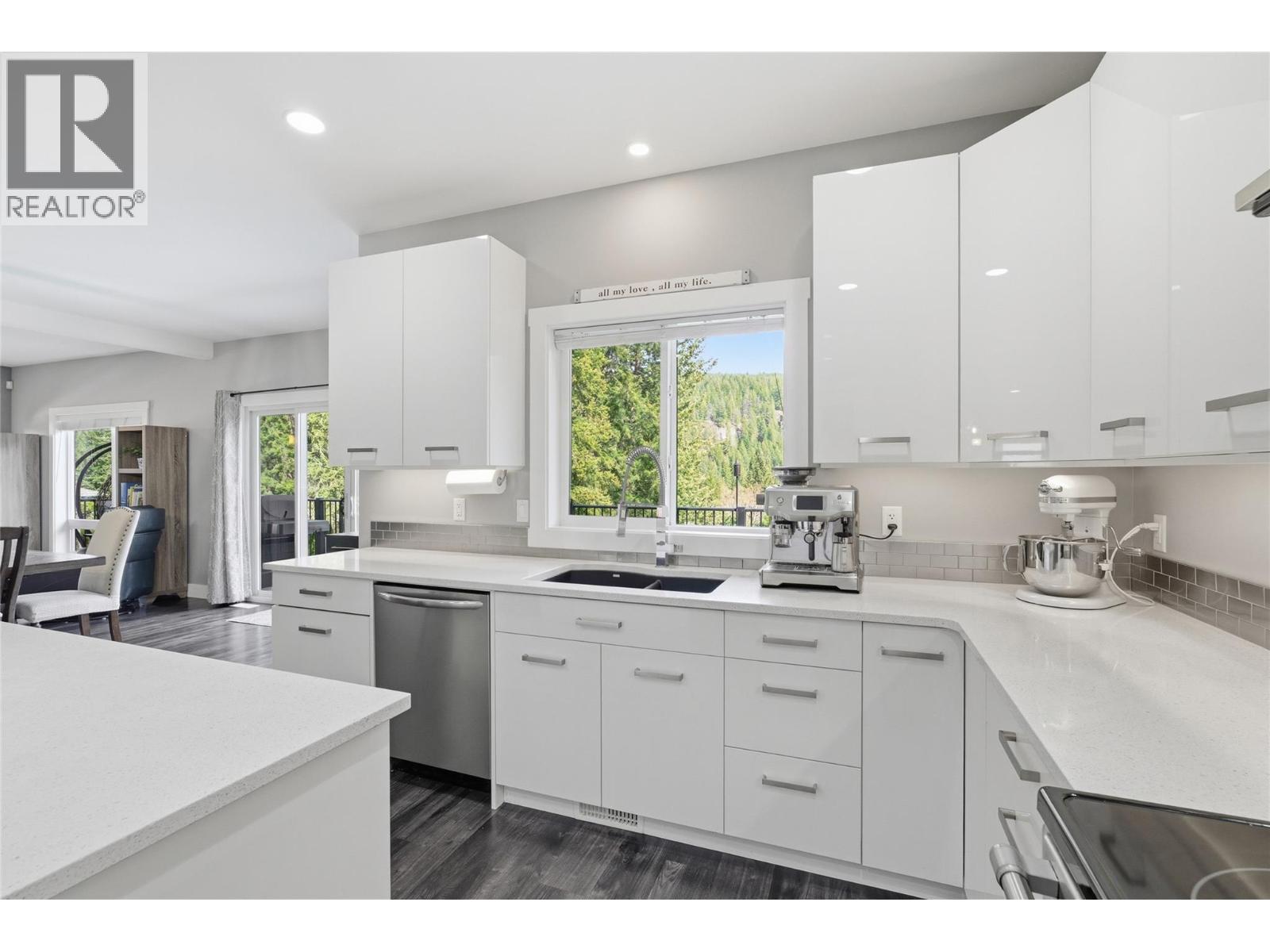 2790 Mountview Drive, Blind Bay, British Columbia  V0E 1H1 - Photo 24 - 10384426