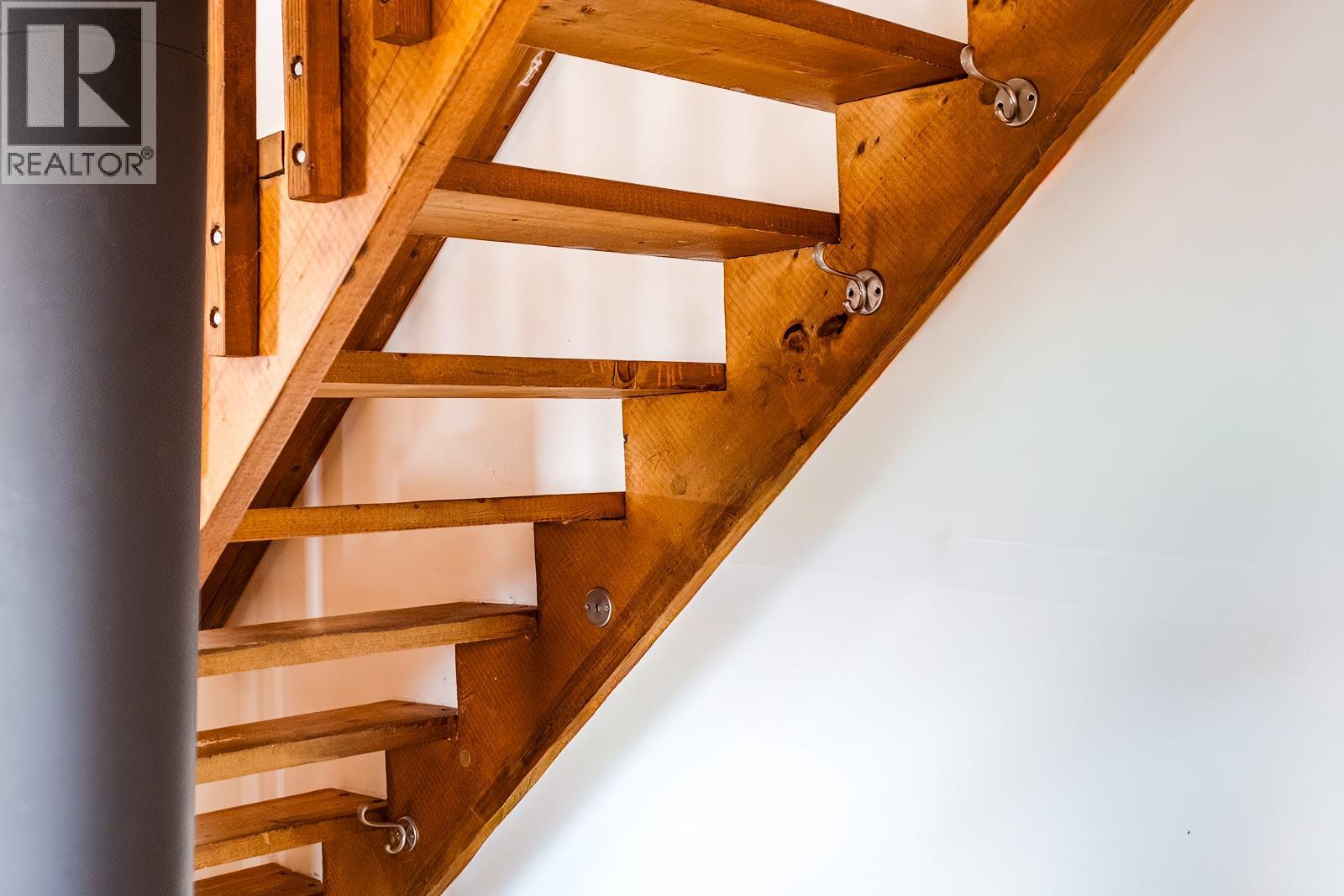 2034 Cliff Street, Rossland, British Columbia  V0G 1Y0 - Photo 36 - 10383399