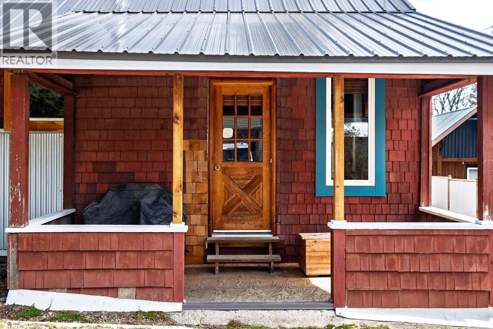 2034 Cliff Street, Rossland, British Columbia  V0G 1Y0 - Photo 54 - 10383399