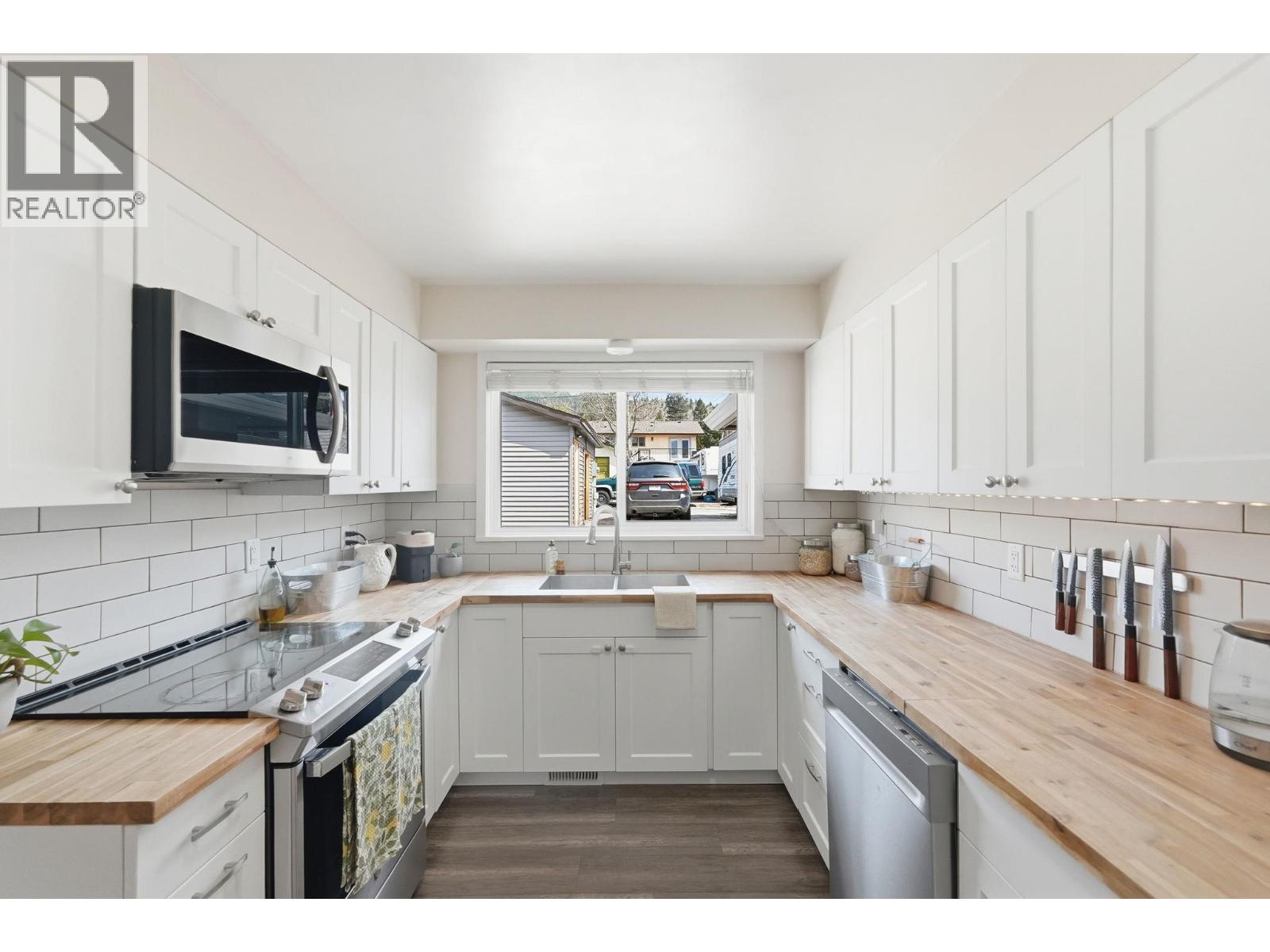 1026 Killarney Street, Penticton, British Columbia  V2A 4P7 - Photo 8 - 10384464