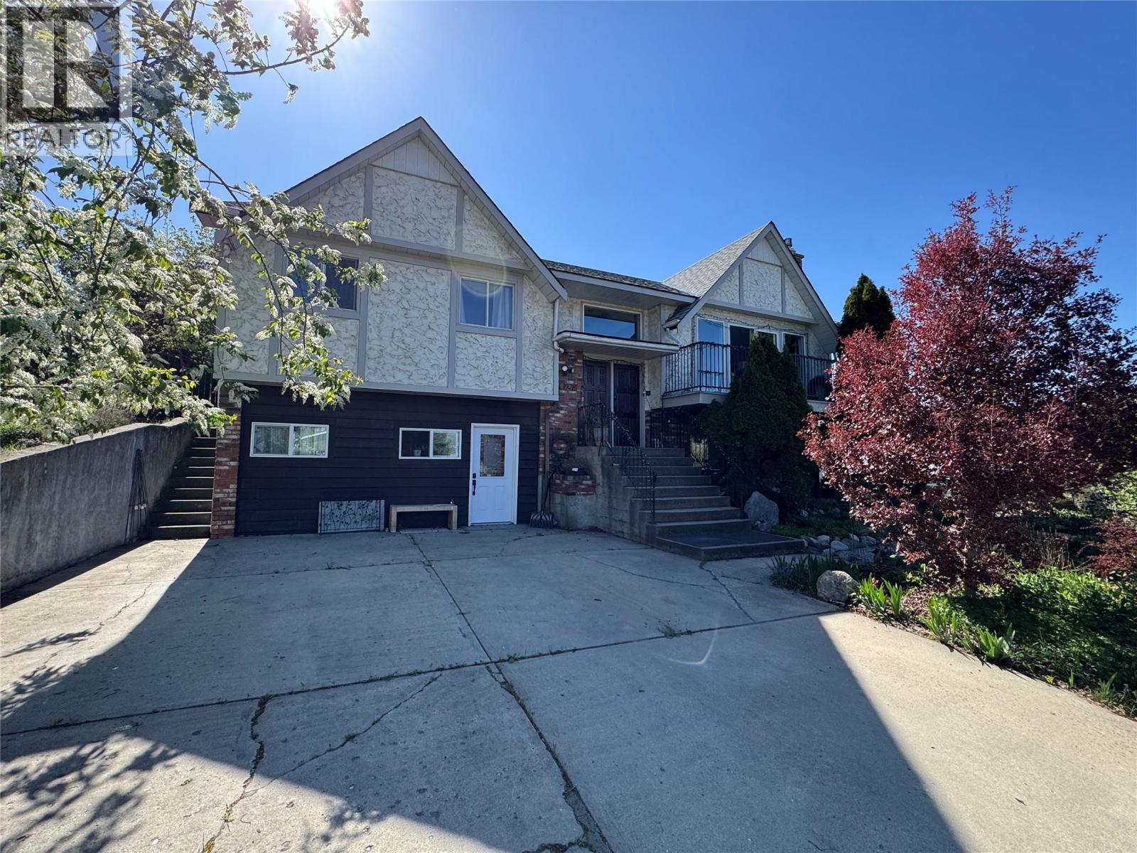 3928 15 Crescent, vernon, British Columbia
