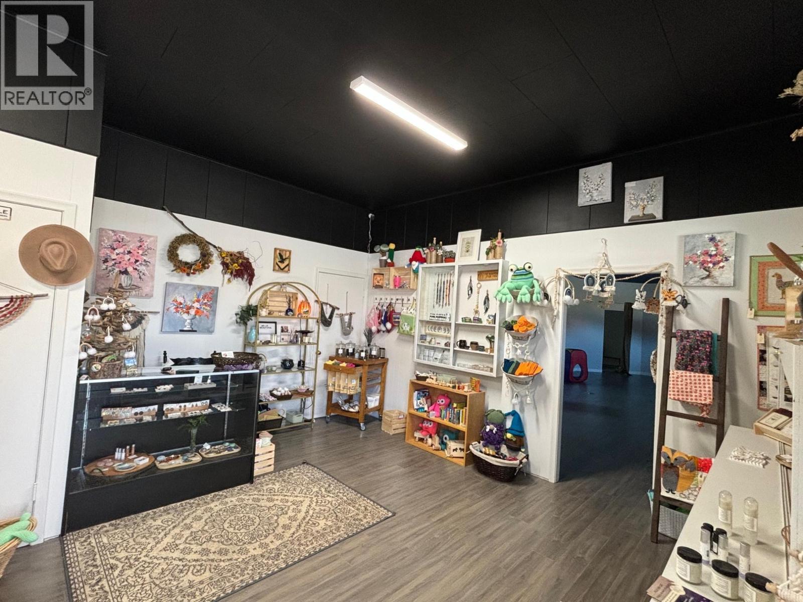 375 Copper Avenue S, Greenwood, British Columbia  V0H 1J0 - Photo 3 - 10384555