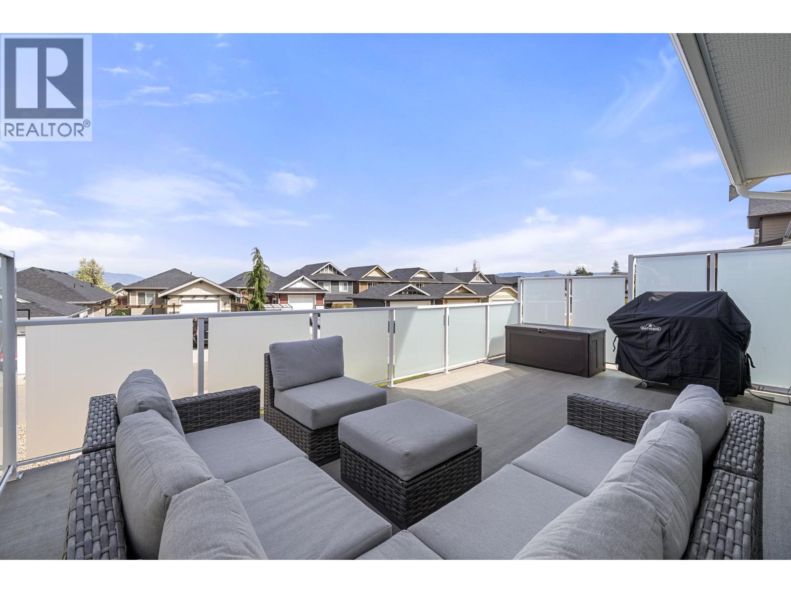 1260 Snowberry Avenue, Kelowna, British Columbia  V1W 5K7 - Photo 12 - 10382014