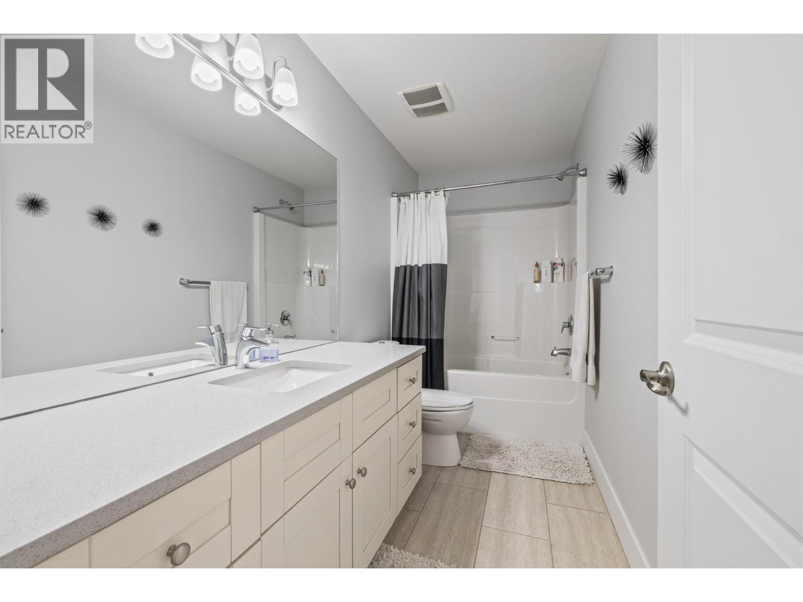 1260 Snowberry Avenue, Kelowna, British Columbia  V1W 5K7 - Photo 29 - 10382014