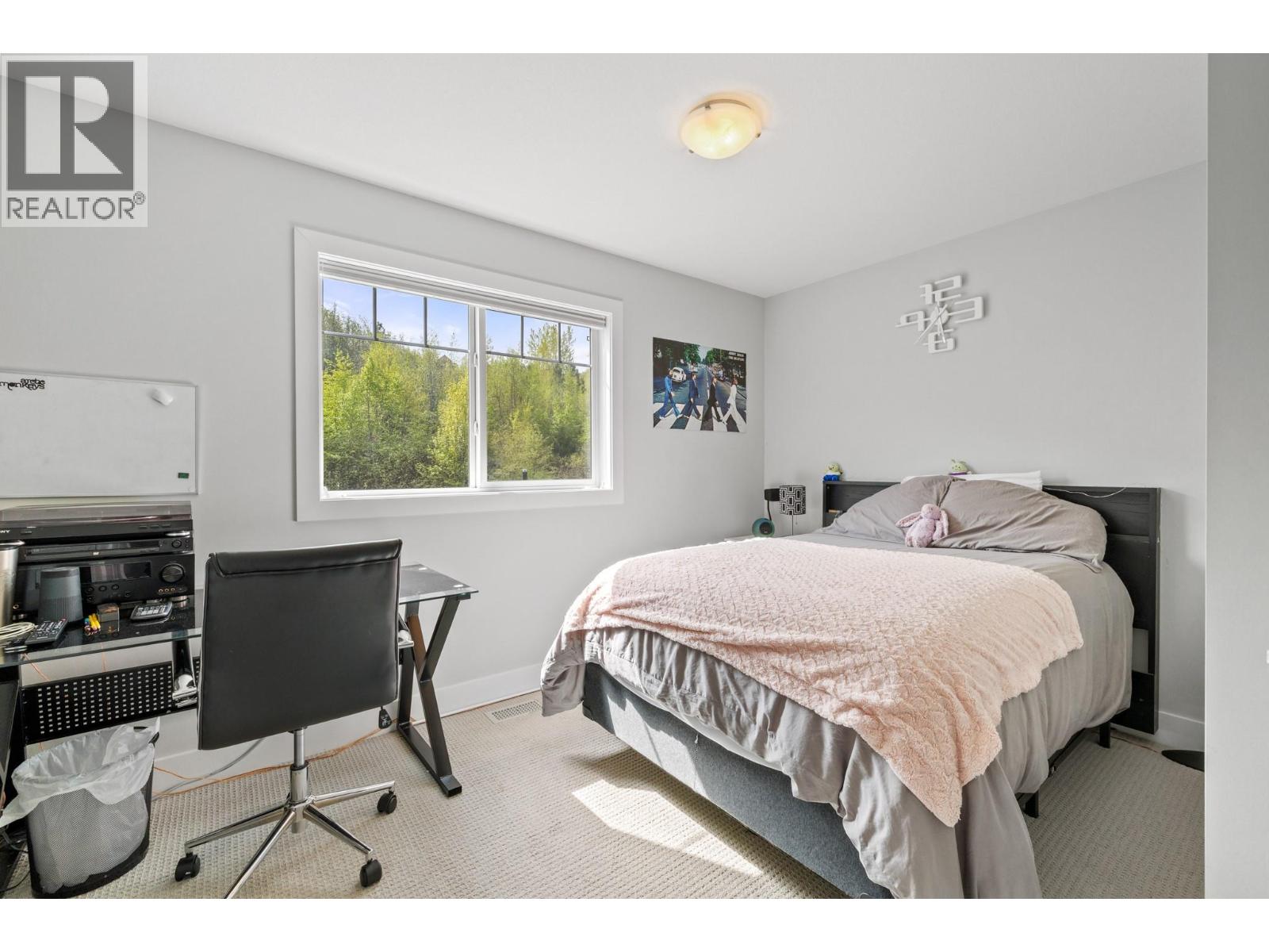 1260 Snowberry Avenue, Kelowna, British Columbia  V1W 5K7 - Photo 30 - 10382014