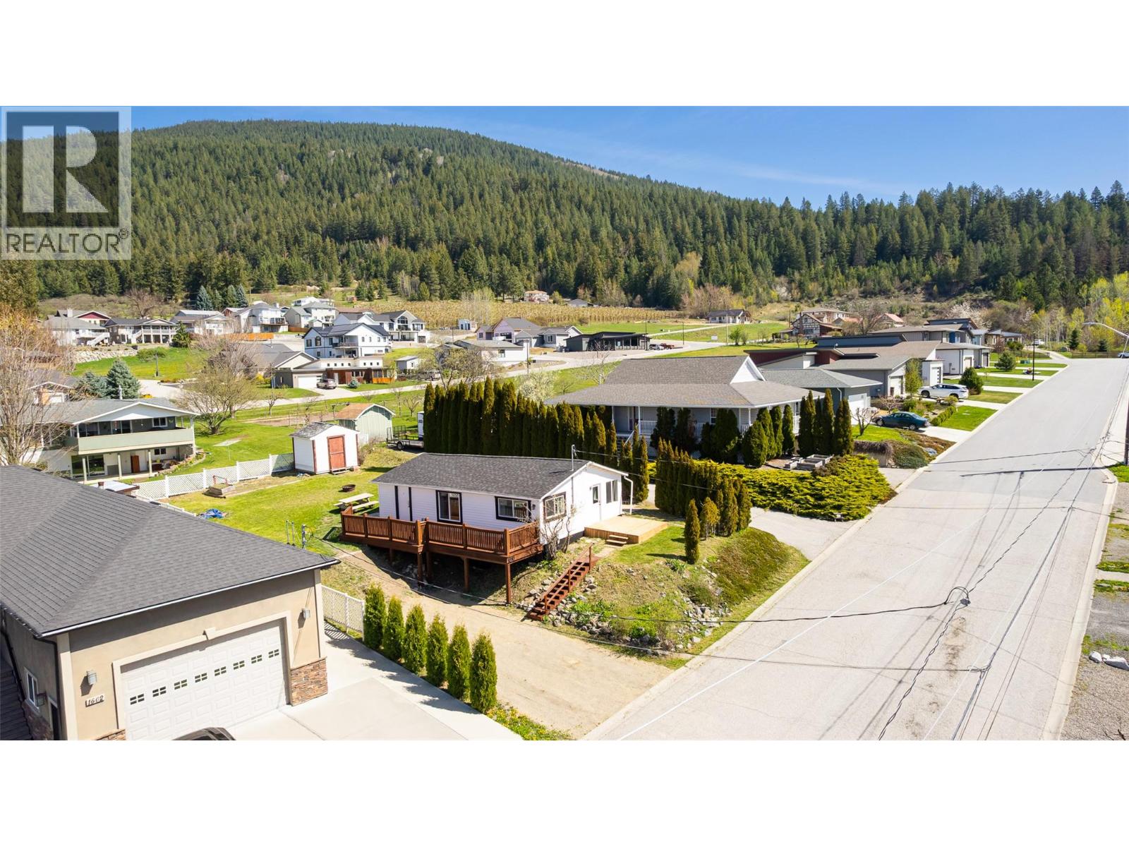 1610 Murdoch Street, Creston, British Columbia  V0B 1G5 - Photo 1 - 10384410