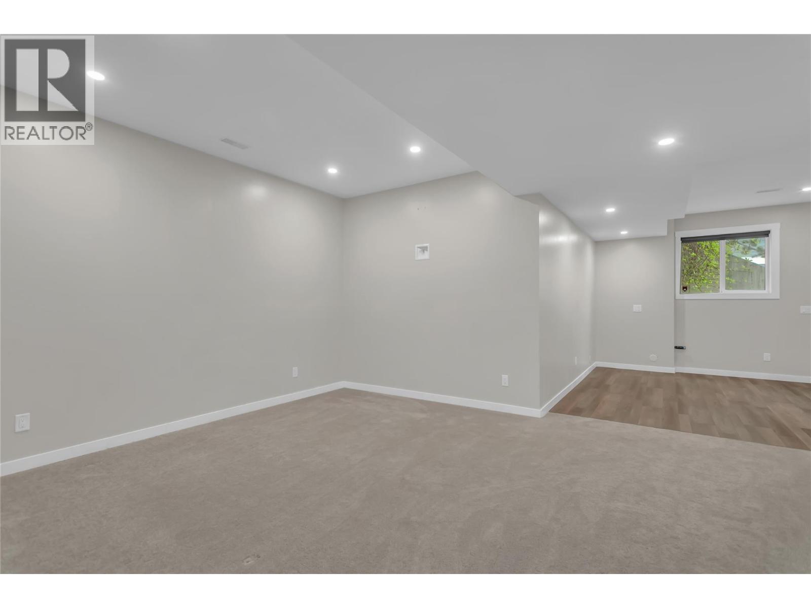 1362 Rocky Point Drive, Kelowna, British Columbia  V1V 2Z9 - Photo 34 - 10384373