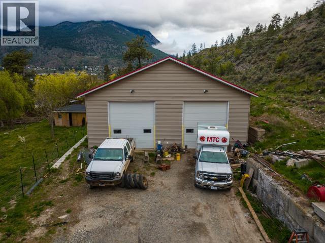 454 Highway 12, Lillooet, British Columbia  V0K 1V0 - Photo 3 - 10384240
