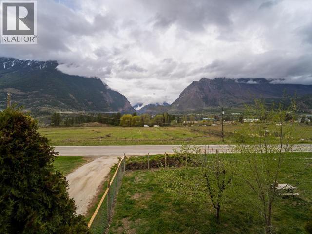 454 Highway 12, Lillooet, British Columbia  V0K 1V0 - Photo 33 - 10384240