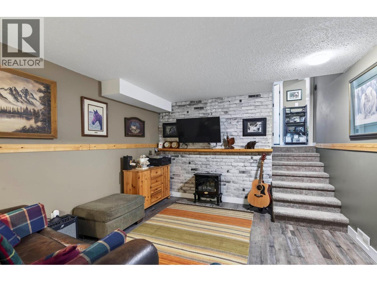 1301 Fir Avenue, Merritt, British Columbia  V1S 1L1 - Photo 31 - 10384365