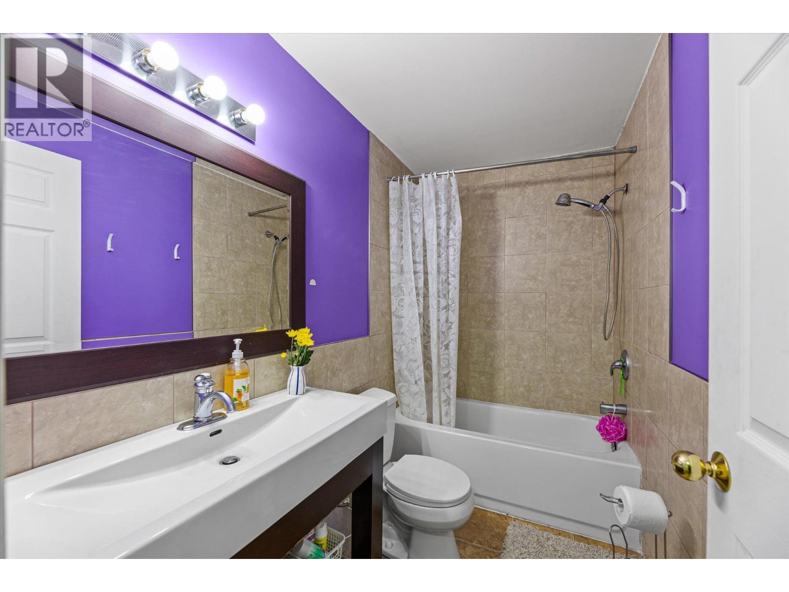 1881 Portland Place, Kelowna, British Columbia  V1V 1P9 - Photo 21 - 10384055