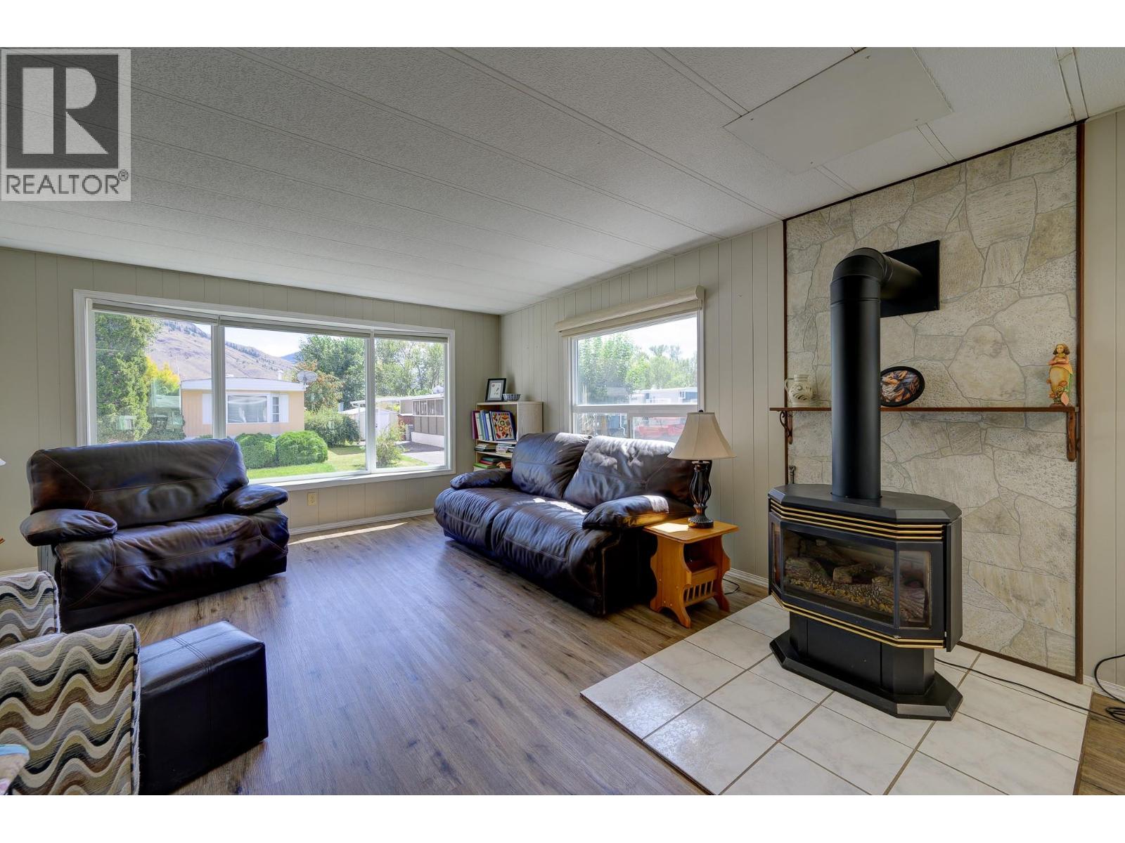 2400 Oakdale Way Unit# 23, Kamloops, British Columbia  V2B 6W7 - Photo 3 - 10384608