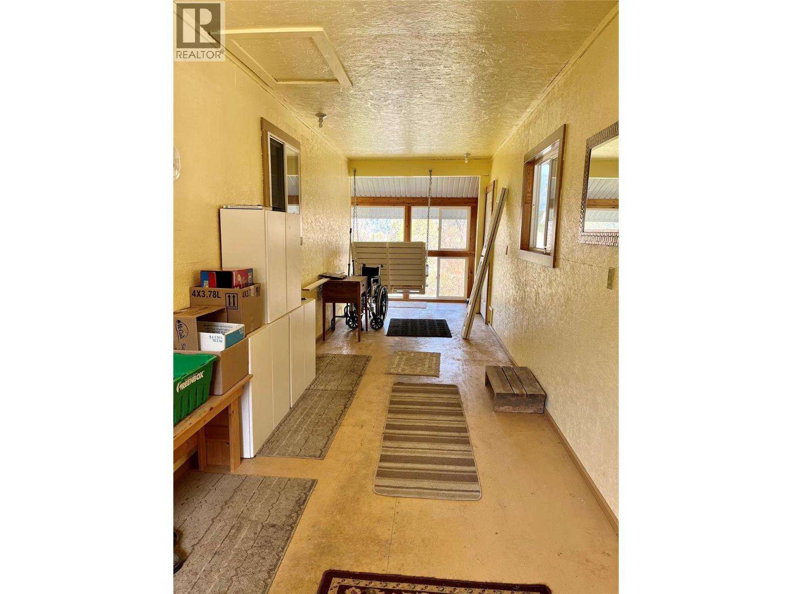 212 Maple Street, Fauquier, British Columbia  V0G 1K0 - Photo 20 - 10384483