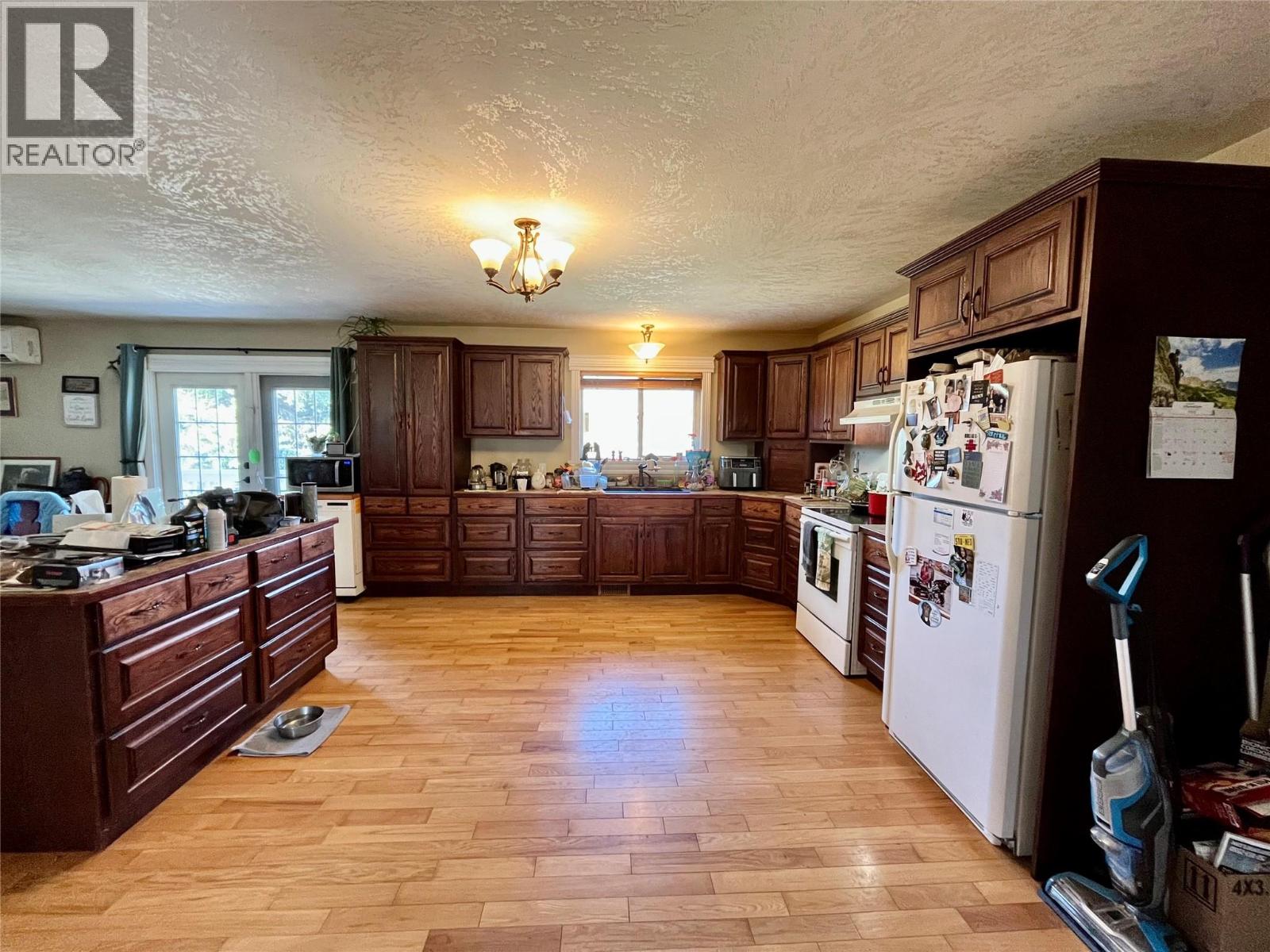 212 Maple Street, Fauquier, British Columbia  V0G 1K0 - Photo 4 - 10384483