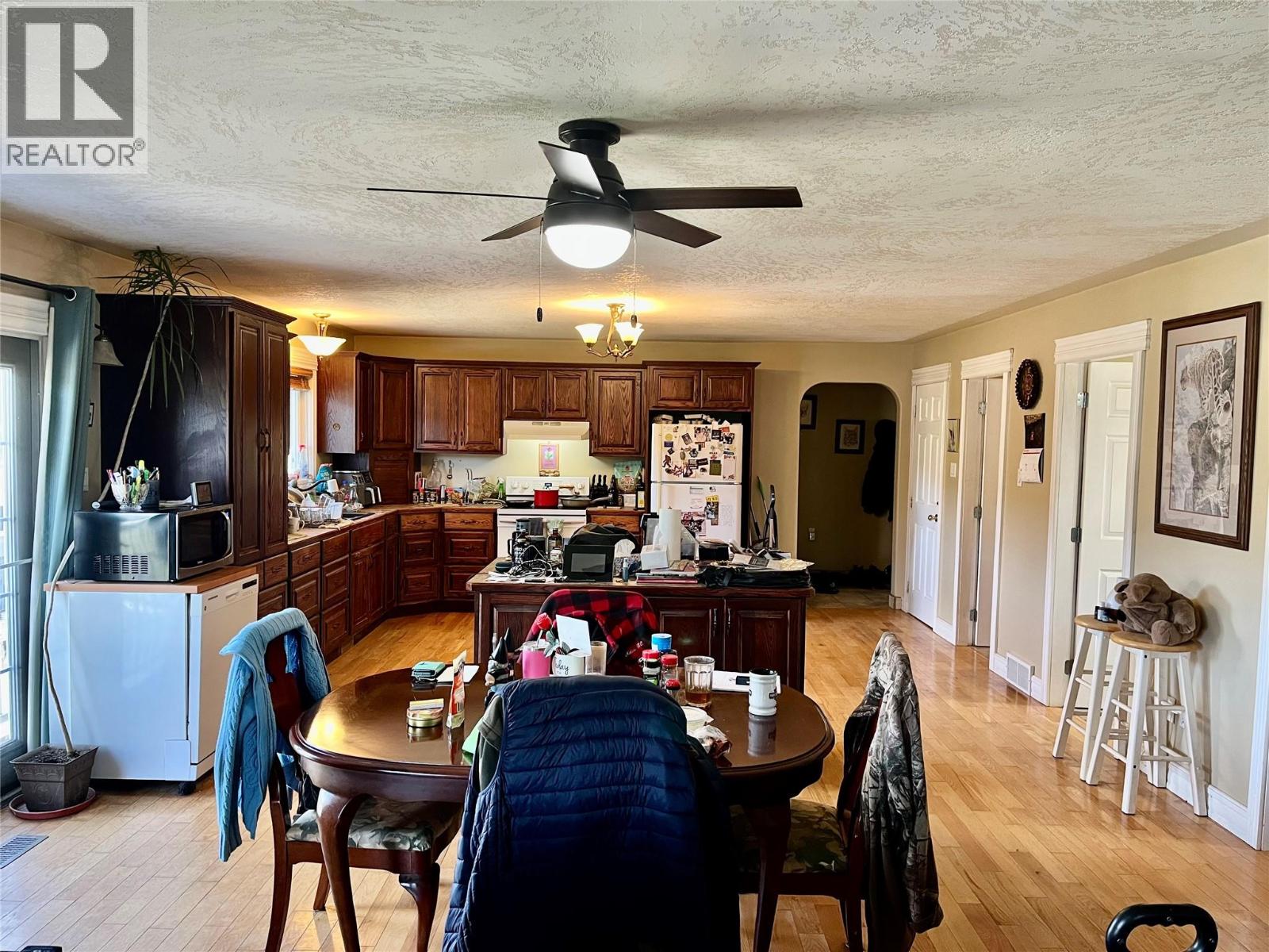 212 Maple Street, Fauquier, British Columbia  V0G 1K0 - Photo 7 - 10384483