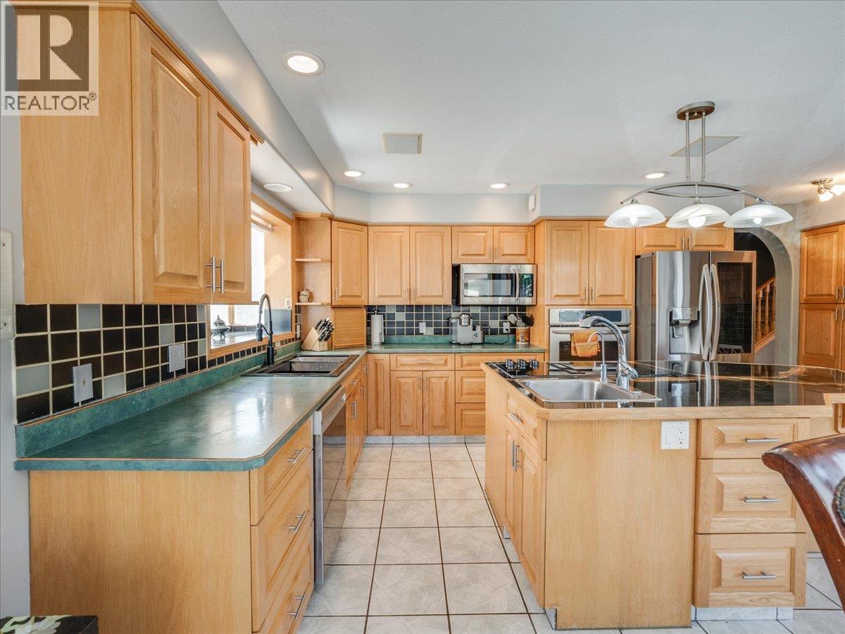 1063 Bridgeview Crescent, Castlegar, British Columbia  V1N 3H7 - Photo 28 - 10384172