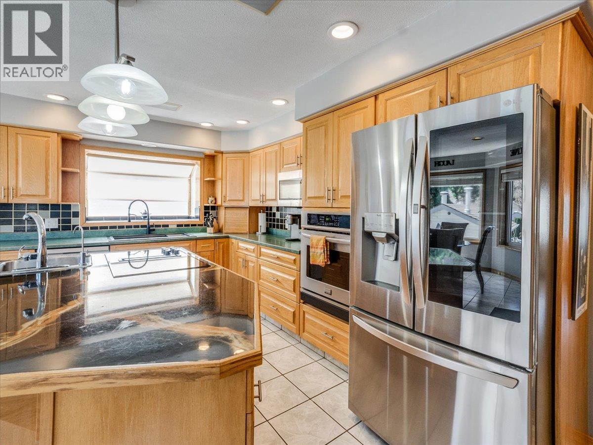 1063 Bridgeview Crescent, Castlegar, British Columbia  V1N 3H7 - Photo 30 - 10384172