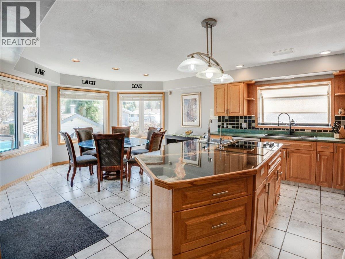1063 Bridgeview Crescent, Castlegar, British Columbia  V1N 3H7 - Photo 34 - 10384172
