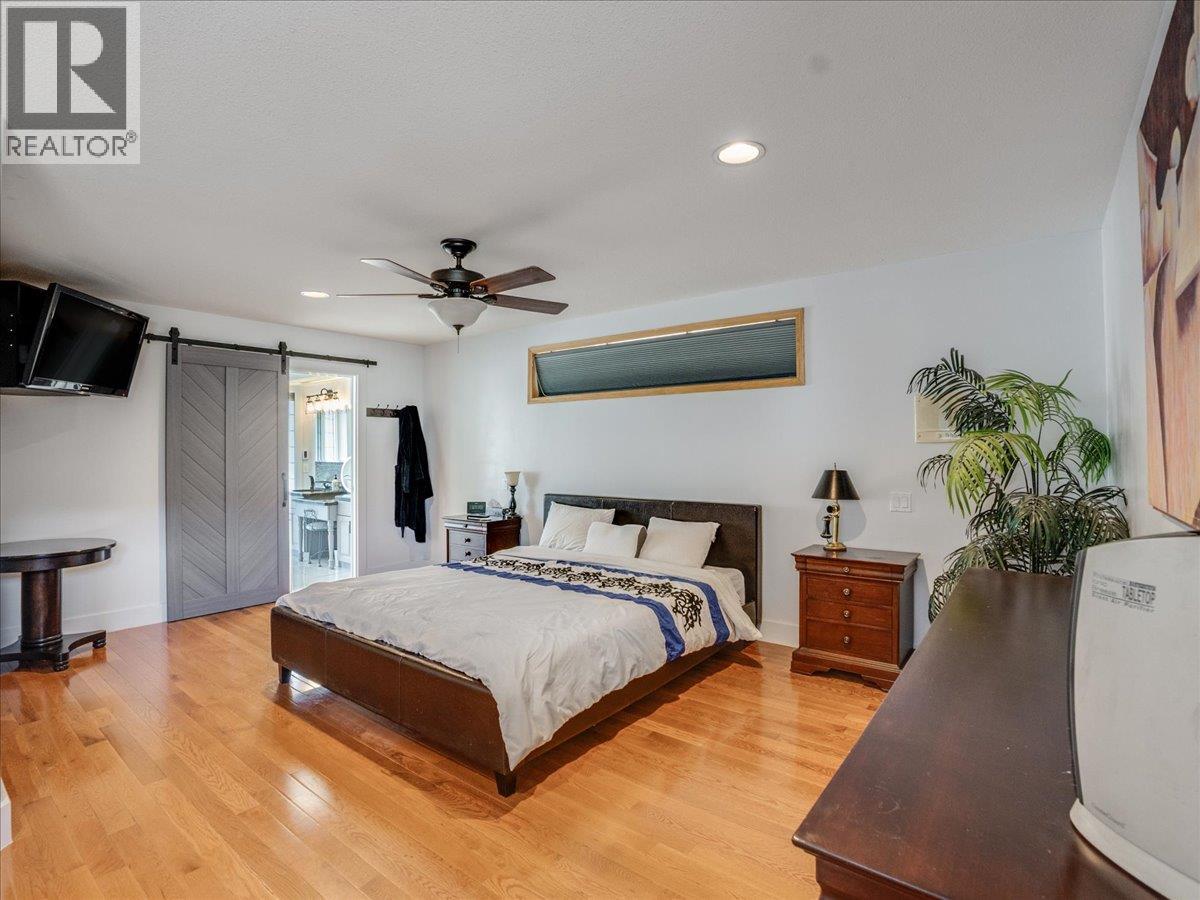 1063 Bridgeview Crescent, Castlegar, British Columbia  V1N 3H7 - Photo 46 - 10384172