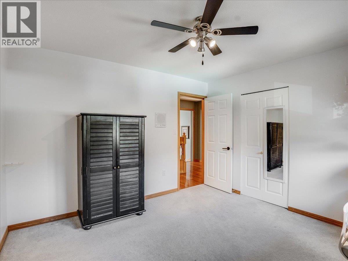 1063 Bridgeview Crescent, Castlegar, British Columbia  V1N 3H7 - Photo 64 - 10384172