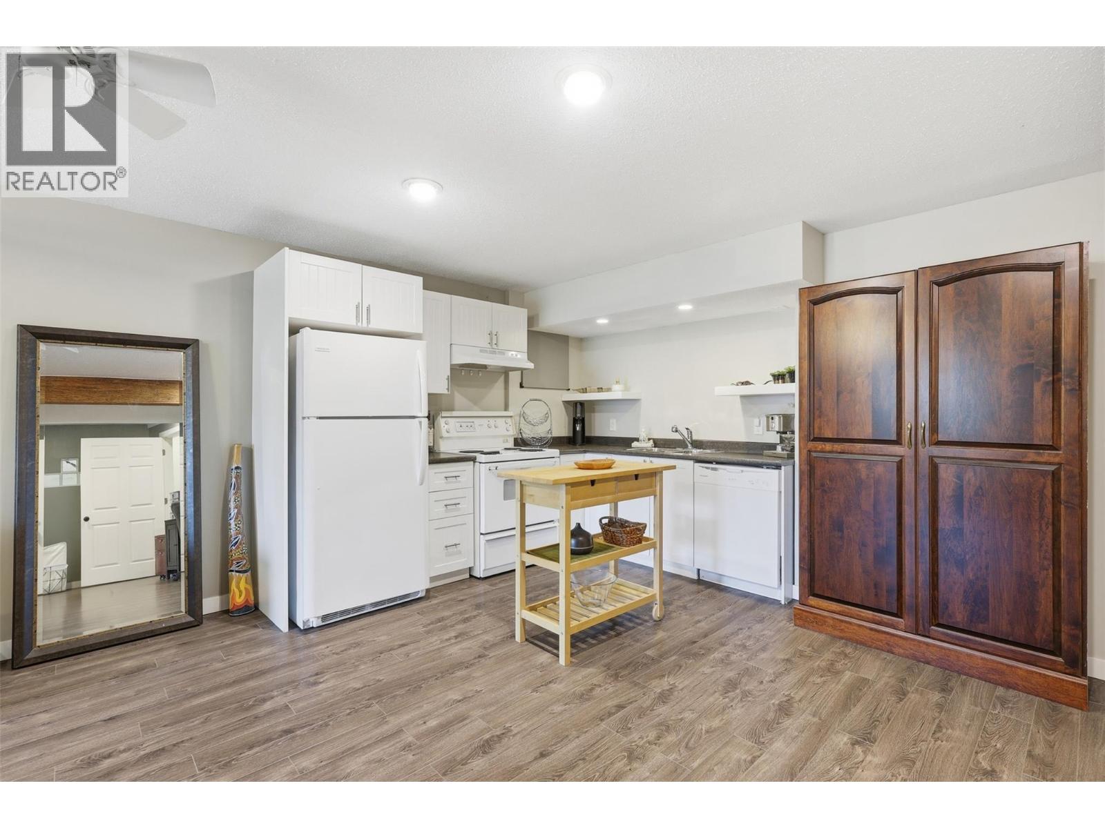 2177 Community Place, Kamloops, British Columbia  V2B 7Y6 - Photo 36 - 10383374