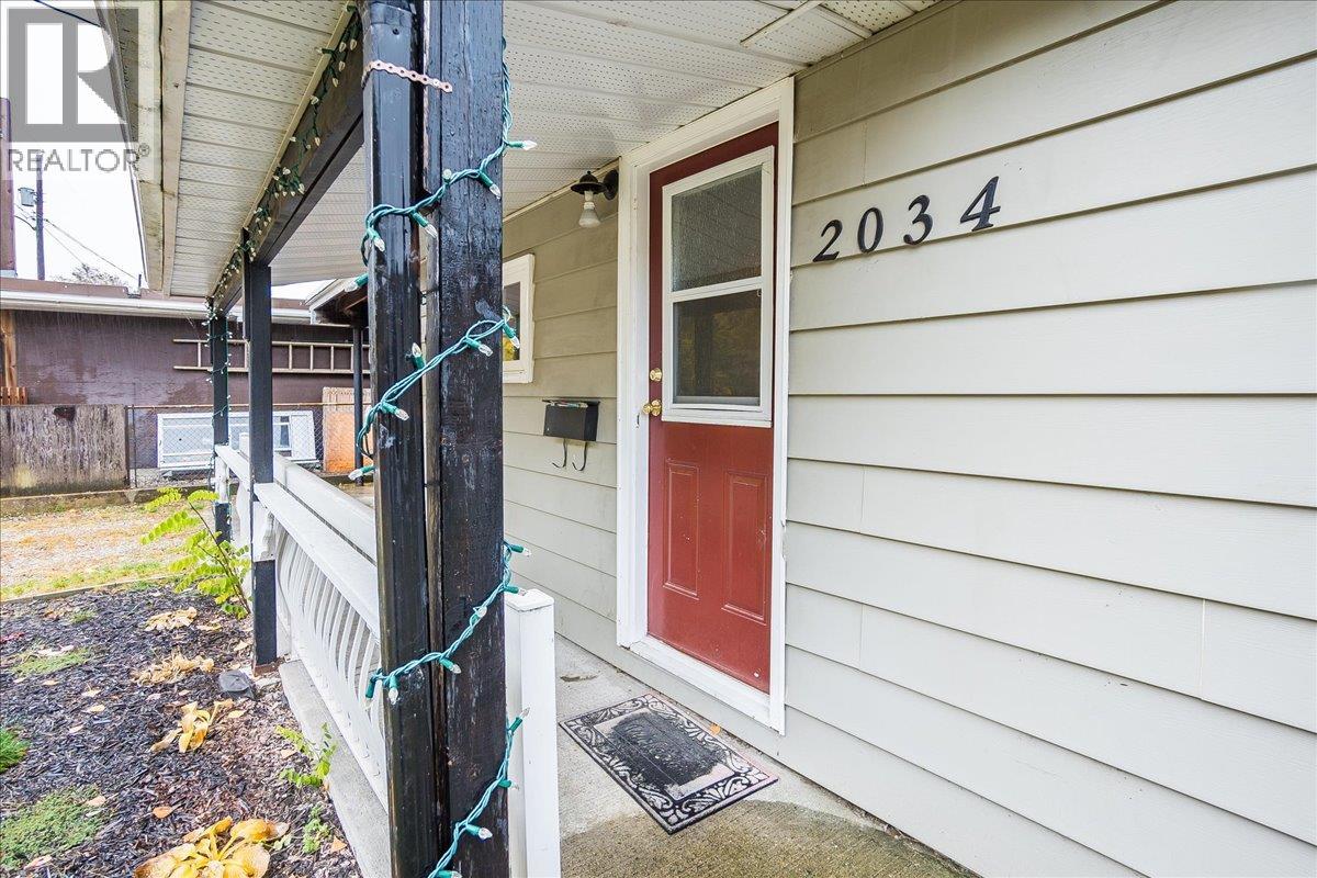 2034 Eighth Avenue, Trail, British Columbia  V1R 3E1 - Photo 12 - 10384499