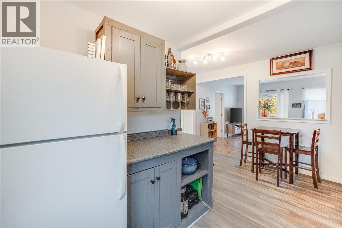 2034 Eighth Avenue, Trail, British Columbia  V1R 3E1 - Photo 19 - 10384499