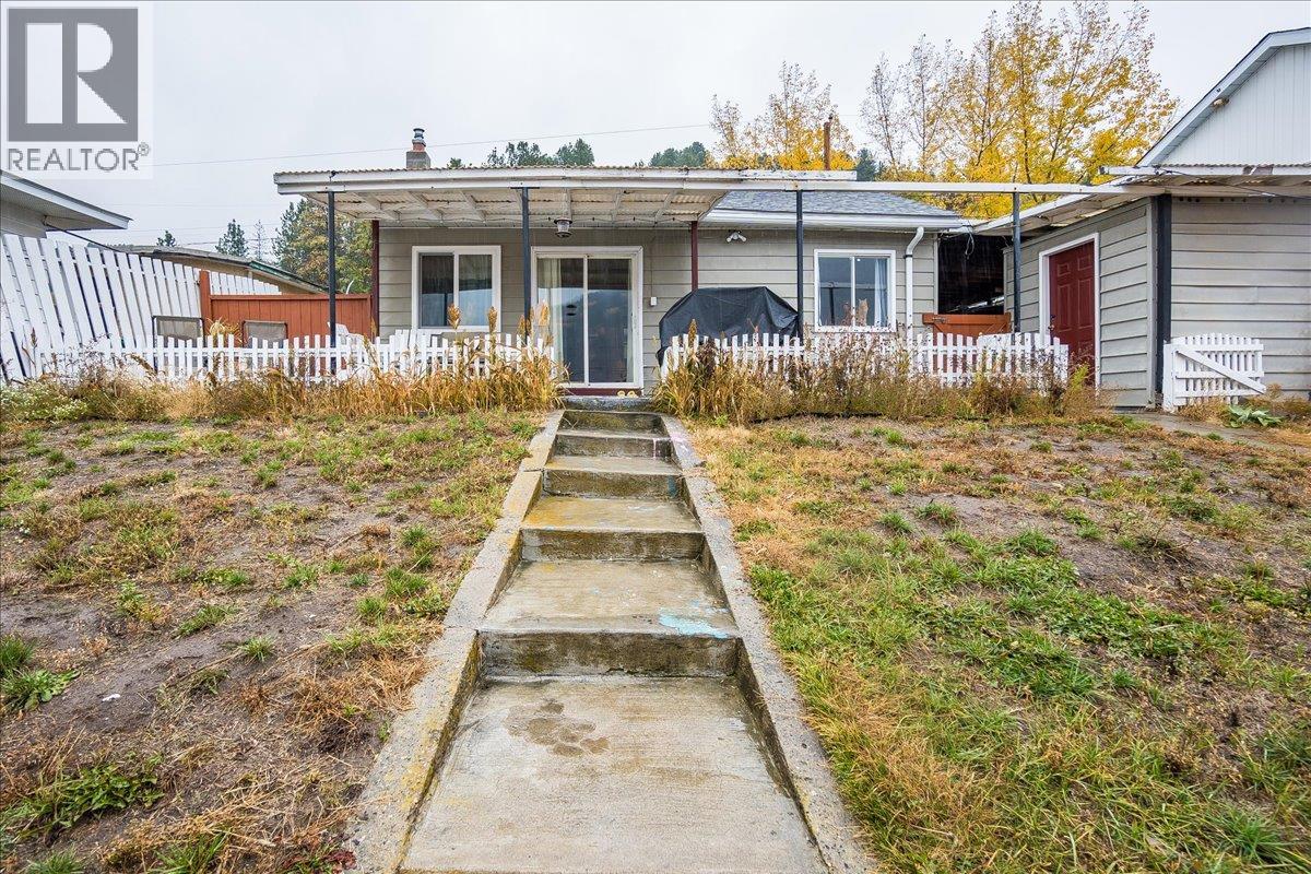 2034 Eighth Avenue, Trail, British Columbia  V1R 3E1 - Photo 5 - 10384499