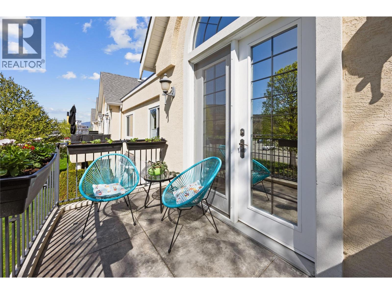 1065 Churchill Avenue Unit# 201, Penticton, British Columbia  V2A 9A7 - Photo 2 - 10384411
