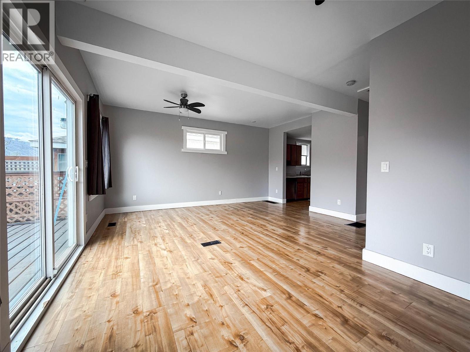 2224 Topping Street, Trail, British Columbia  V1R 4G5 - Photo 12 - 10384292