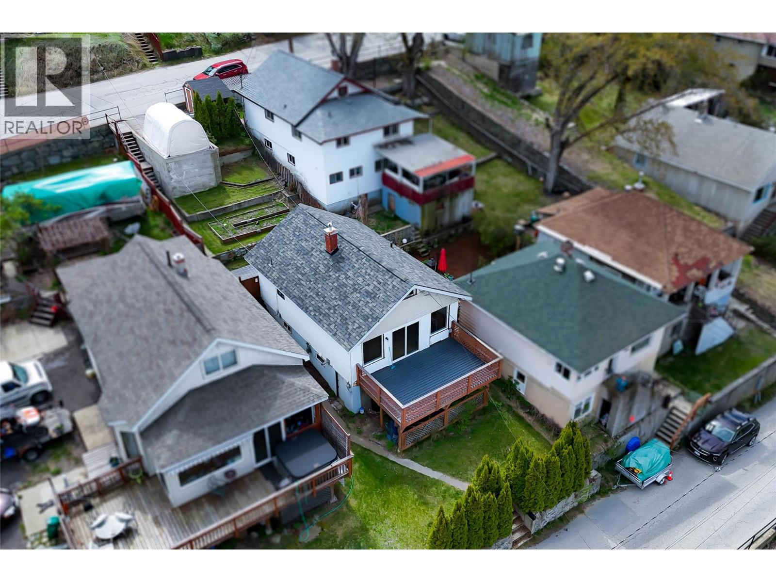 2224 Topping Street, Trail, British Columbia  V1R 4G5 - Photo 4 - 10384292