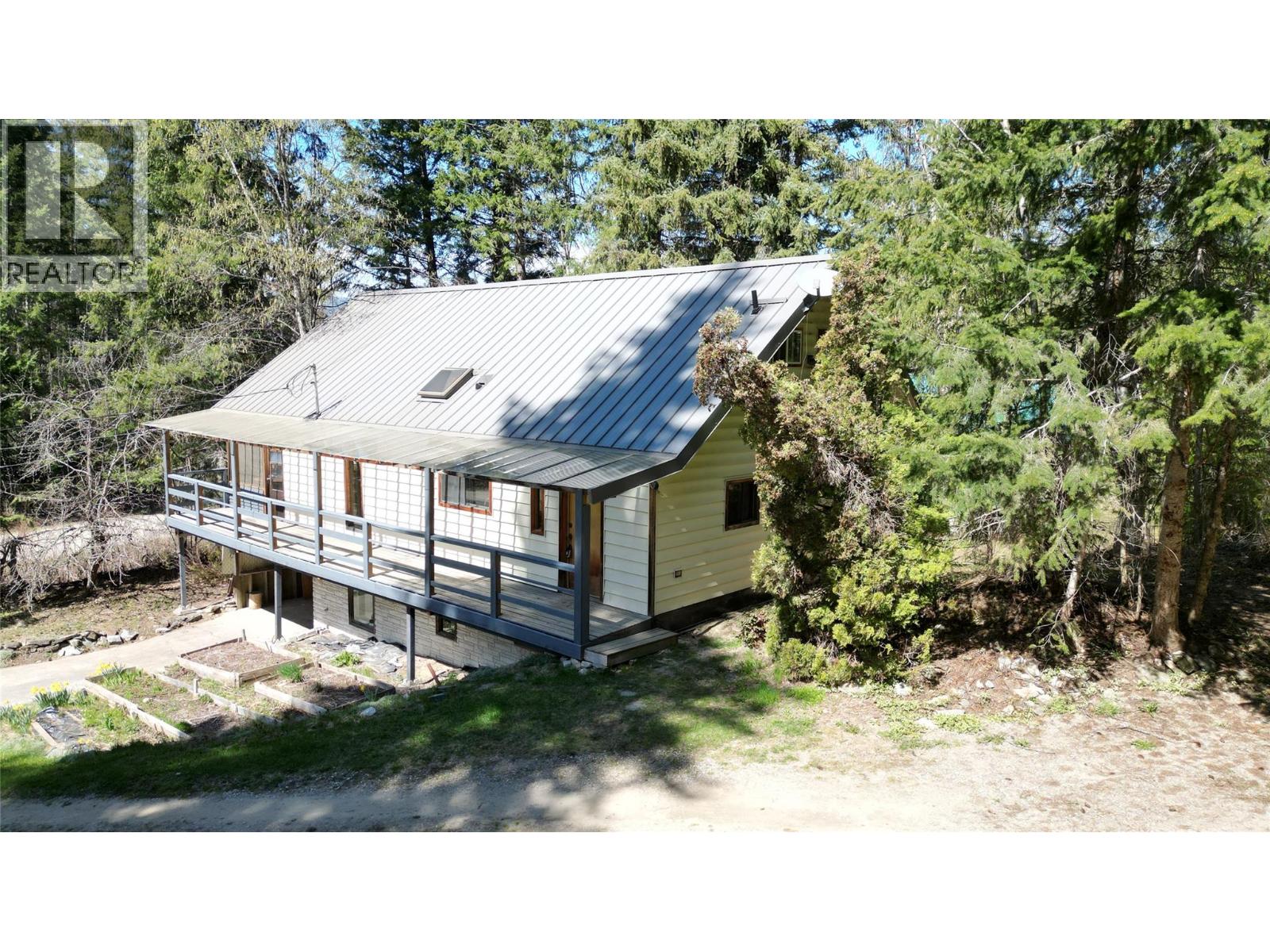 3840 Cameron Road, Eagle Bay, British Columbia  V0E 1T0 - Photo 2 - 10384547