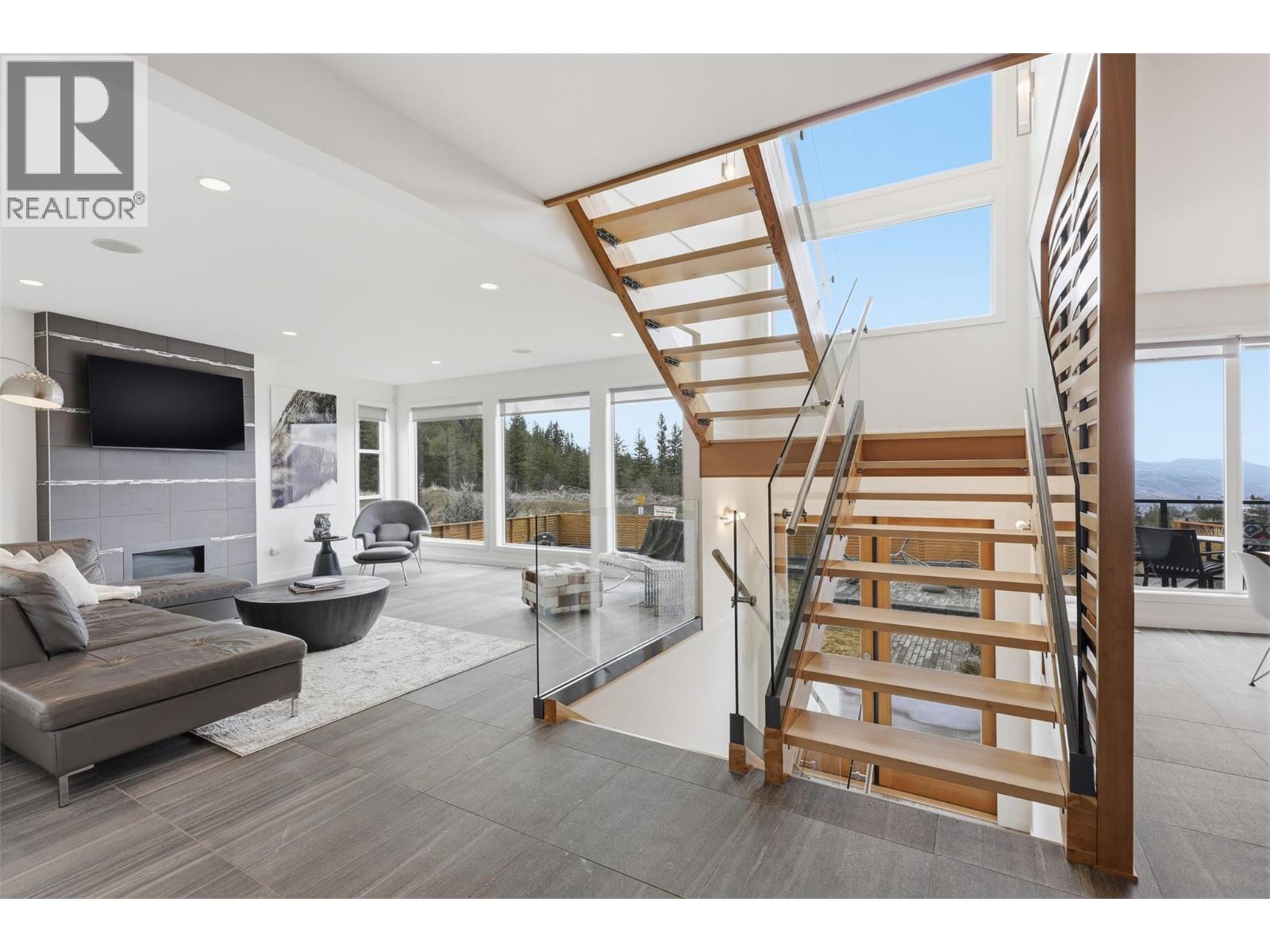 1107 Prairie Rose Drive, Kamloops, British Columbia  V2E 0B4 - Photo 4 - 10384130