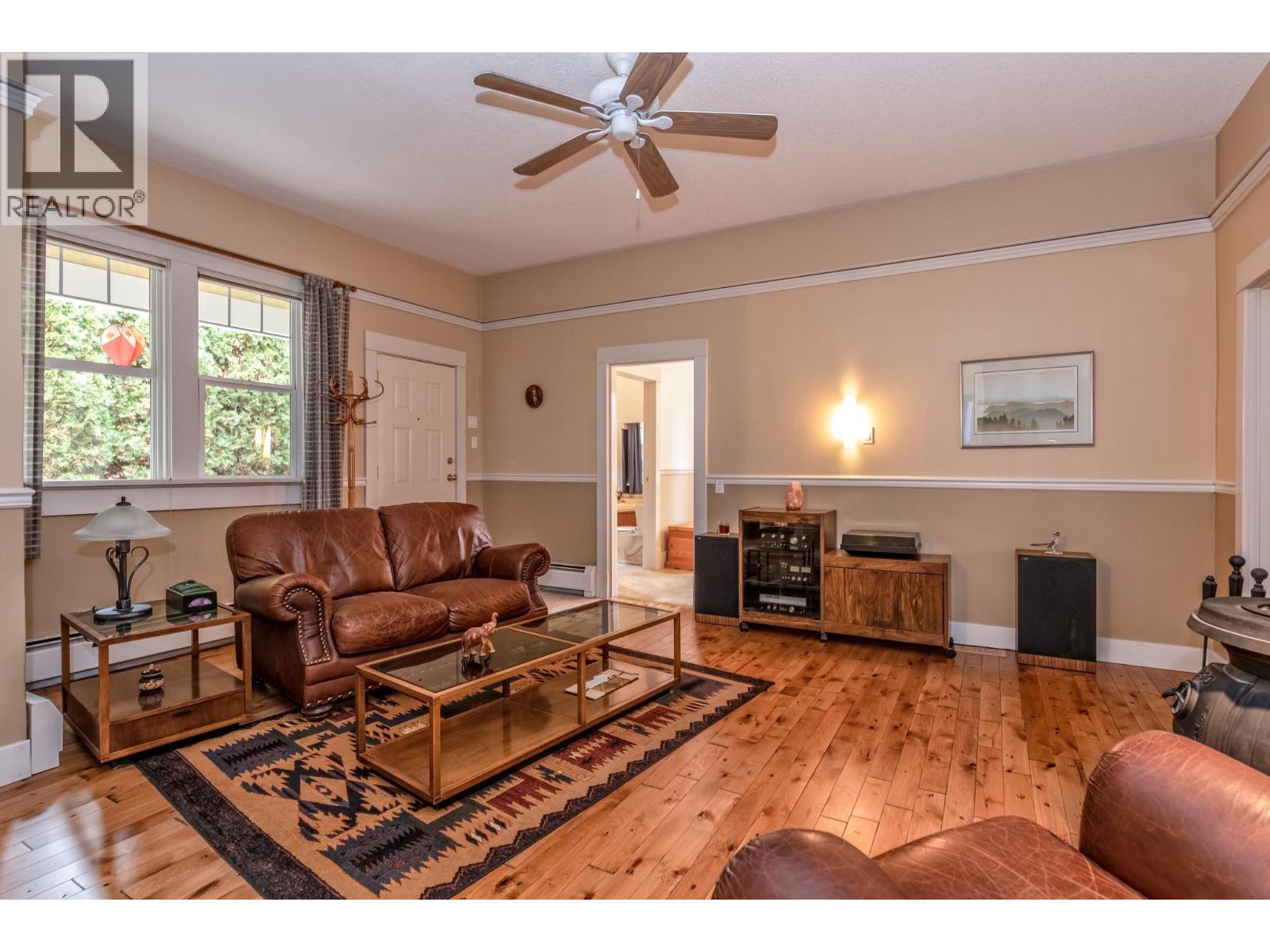 9739 Delcliffe Road, Vernon, British Columbia  V1H 1K9 - Photo 15 - 10384479