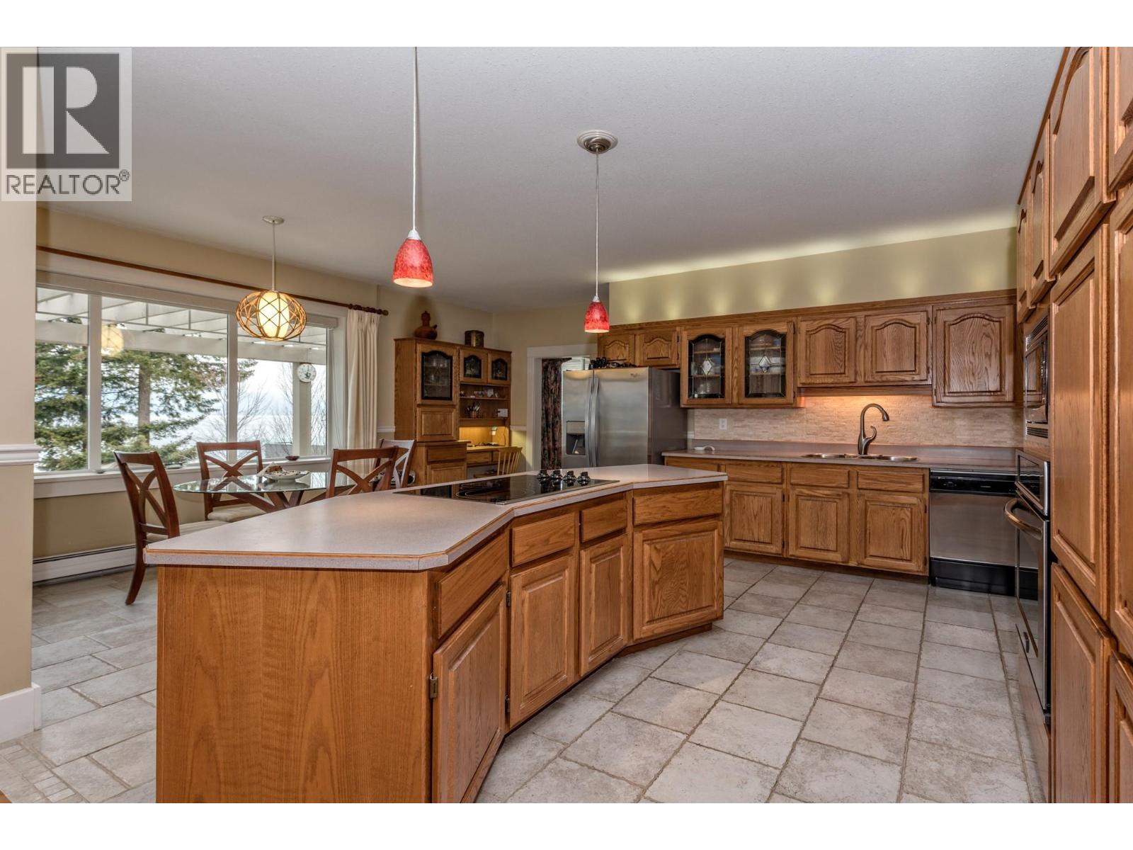 9739 Delcliffe Road, Vernon, British Columbia  V1H 1K9 - Photo 7 - 10384479