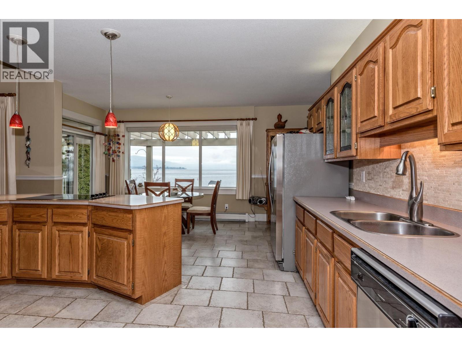 9739 Delcliffe Road, Vernon, British Columbia  V1H 1K9 - Photo 9 - 10384479