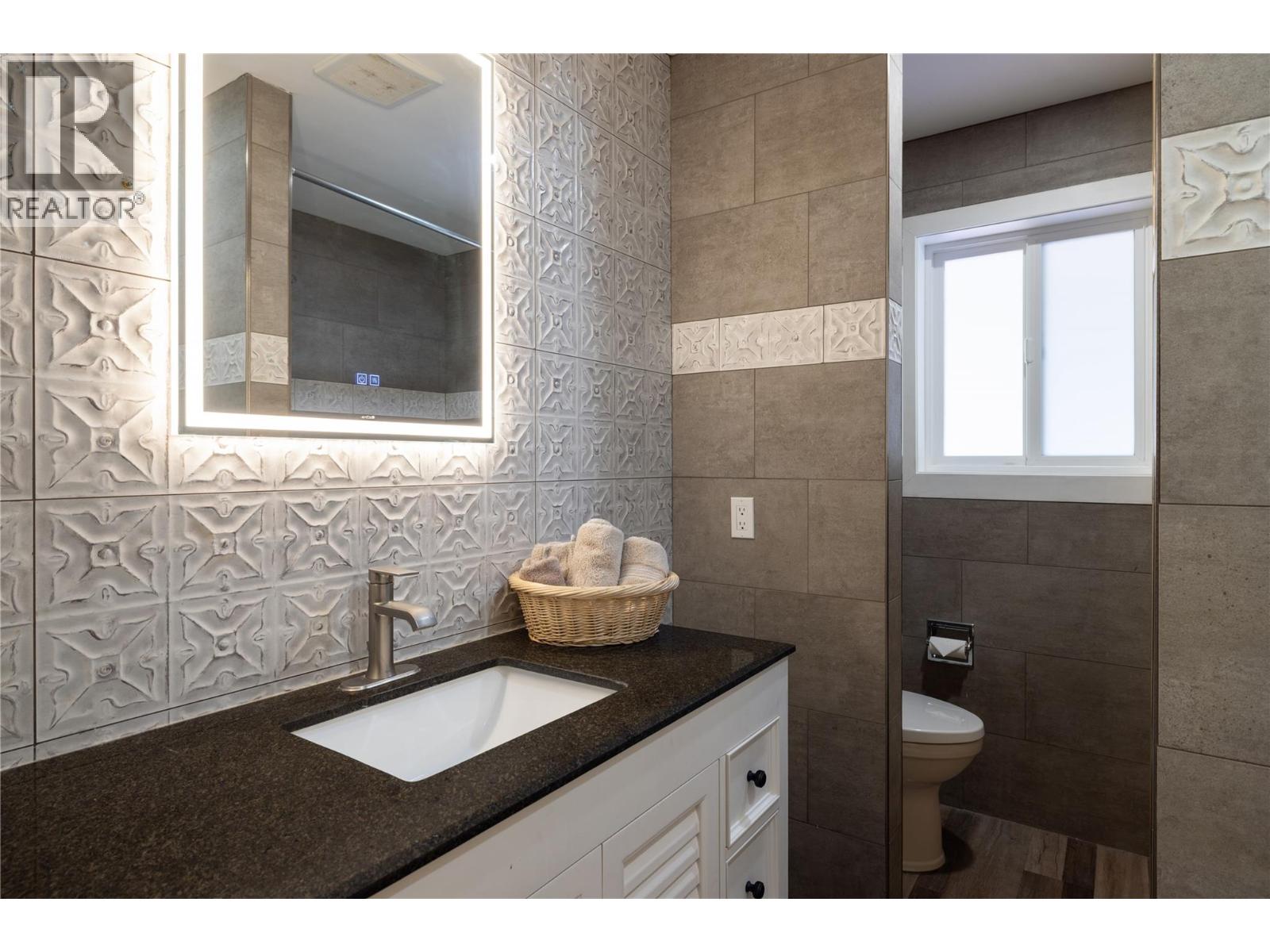 277 Clifton Road N, Kelowna, British Columbia  V1V 1N3 - Photo 26 - 10382889