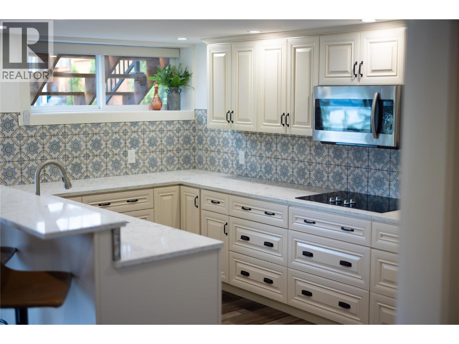277 Clifton Road N, Kelowna, British Columbia  V1V 1N3 - Photo 33 - 10382889