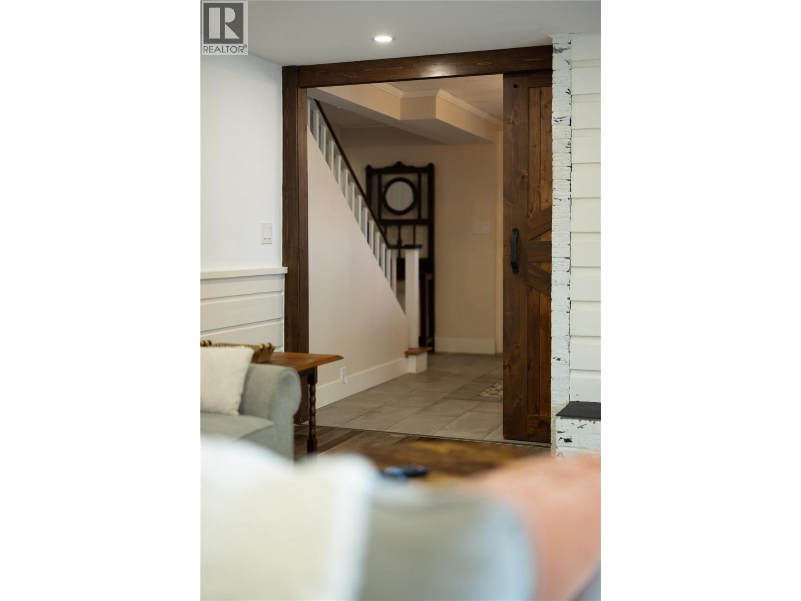 277 Clifton Road N, Kelowna, British Columbia  V1V 1N3 - Photo 41 - 10382889