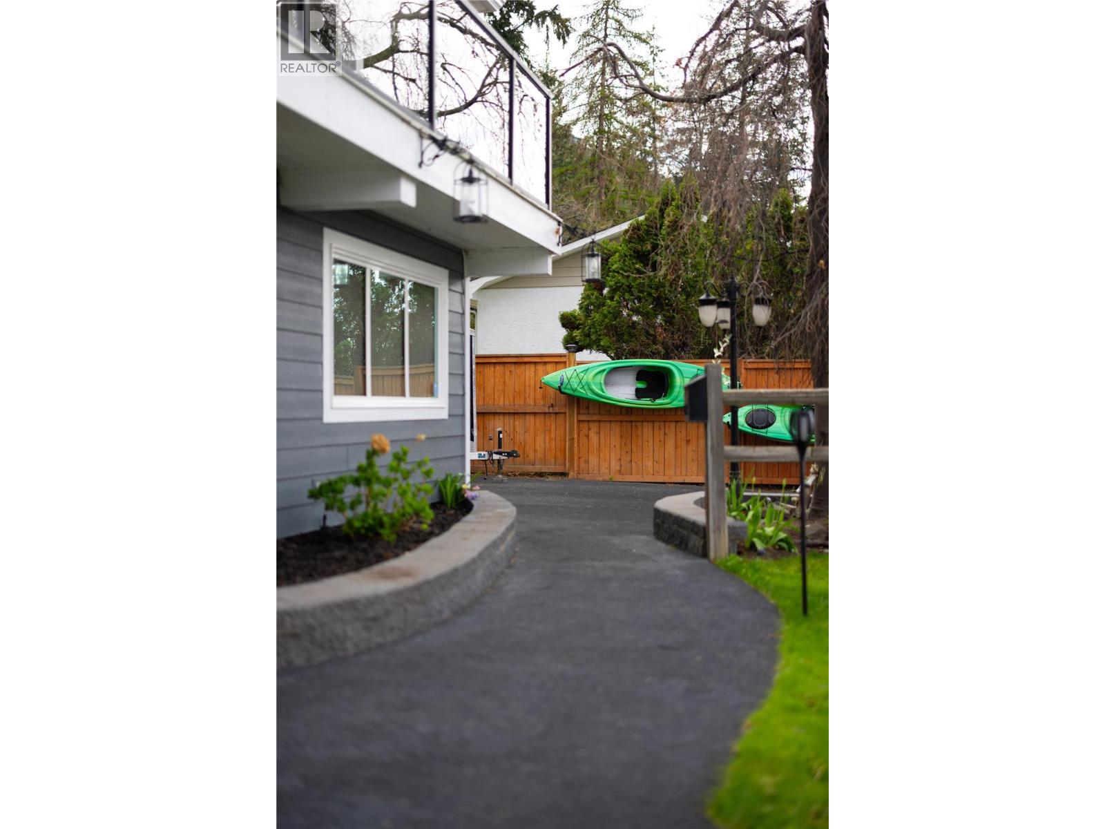 277 Clifton Road N, Kelowna, British Columbia  V1V 1N3 - Photo 64 - 10382889
