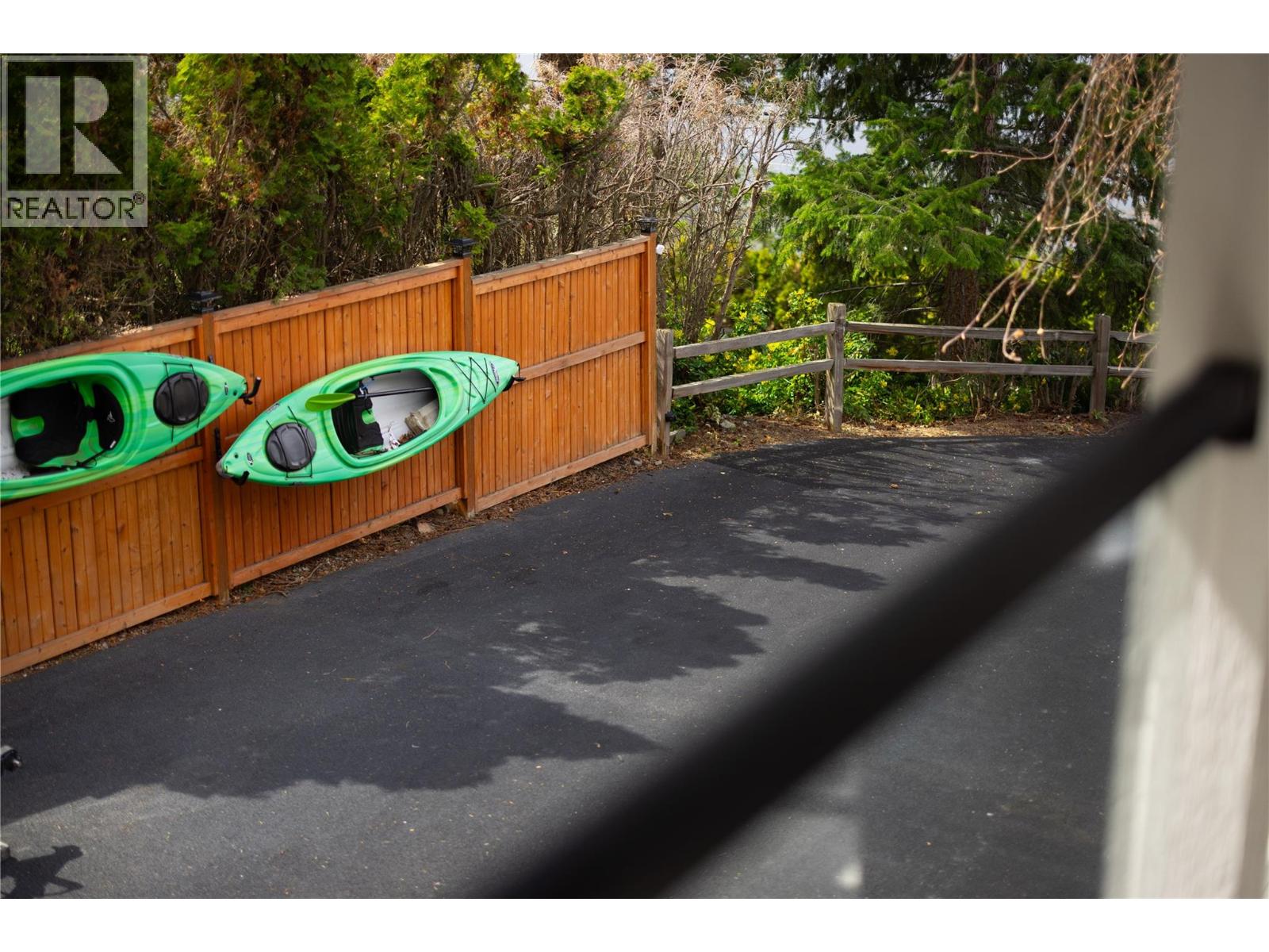 277 Clifton Road N, Kelowna, British Columbia  V1V 1N3 - Photo 65 - 10382889