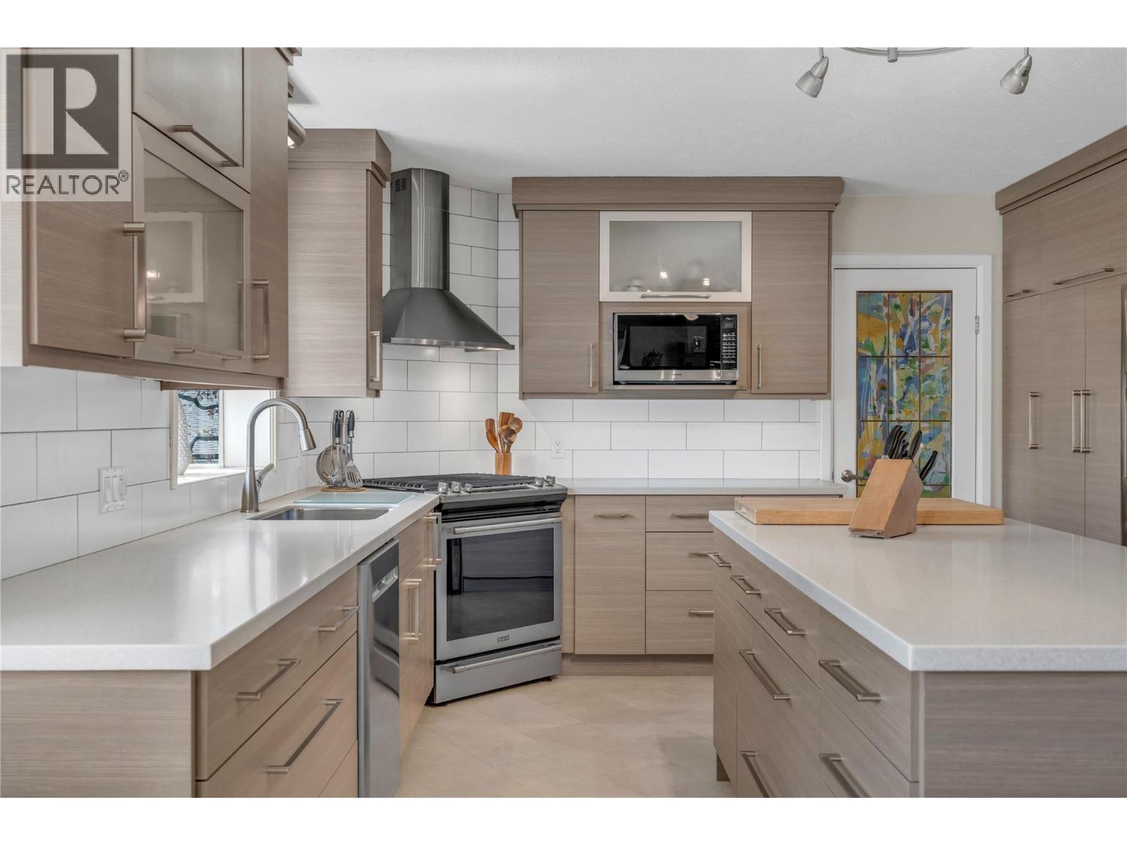 190 Craig Drive, Penticton, British Columbia  V2A 3R9 - Photo 10 - 10384376