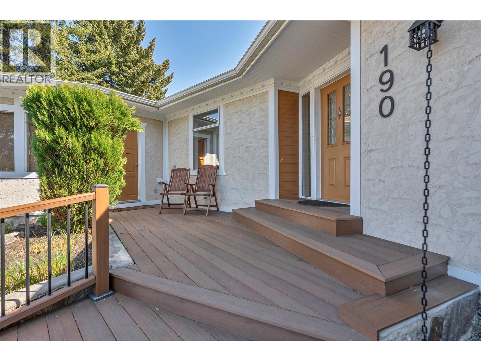 190 Craig Drive, Penticton, British Columbia  V2A 3R9 - Photo 2 - 10384376