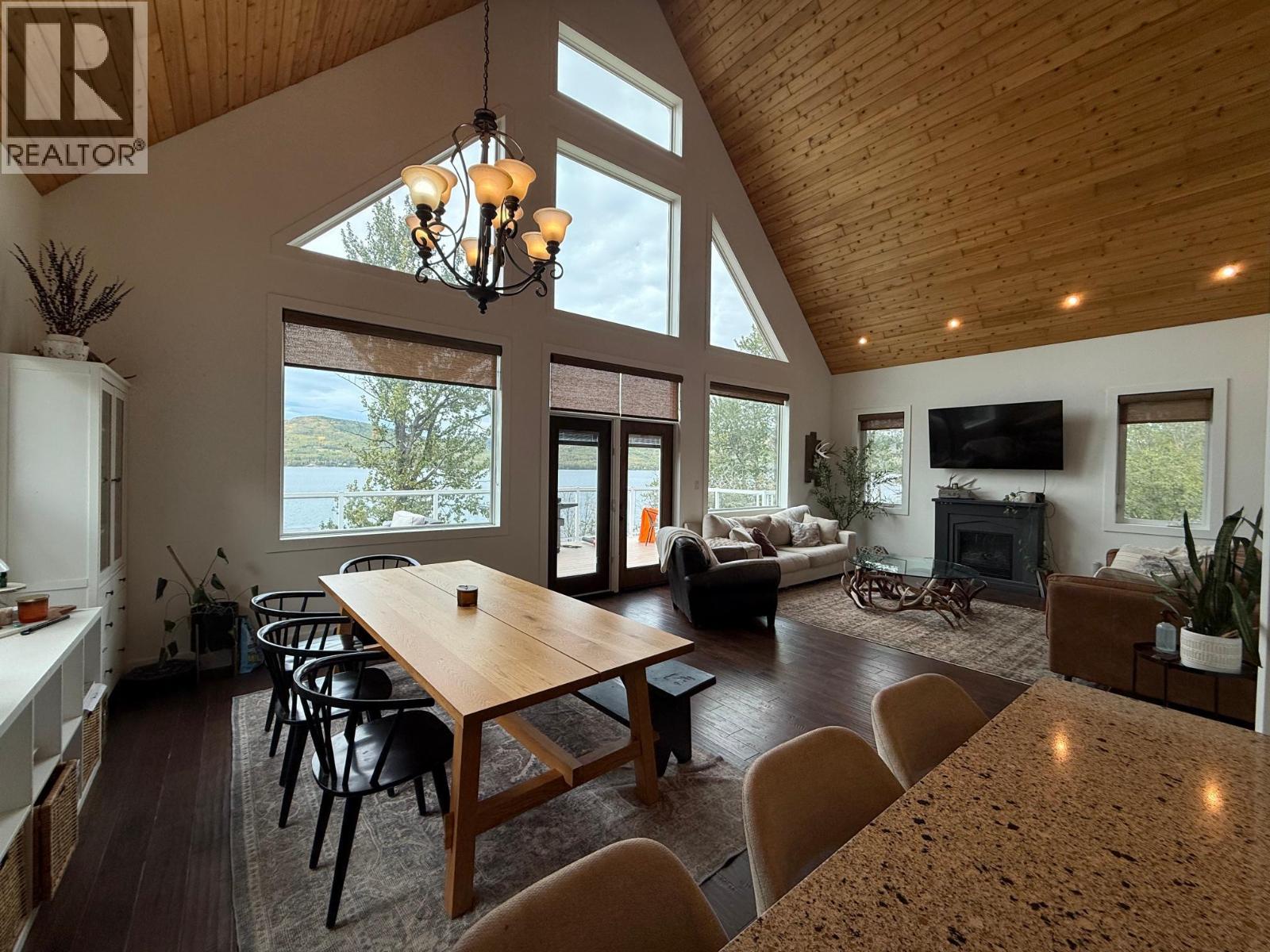 6986 South Moberly Lake Road, Moberly Lake, British Columbia  V0C 1X0 - Photo 4 - 10384669