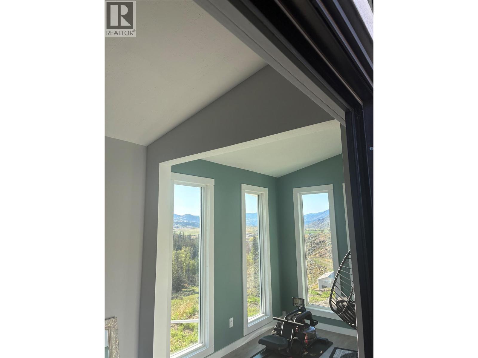5208 Trans Canada Highway, Kamloops, British Columbia  V1S 2A5 - Photo 1 - 10384663