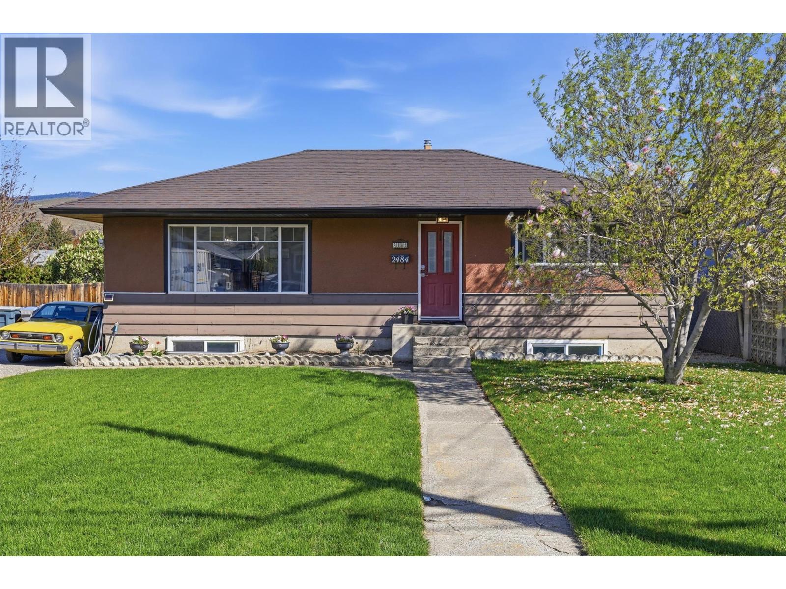 2484 YOUNG Avenue, kamloops, British Columbia