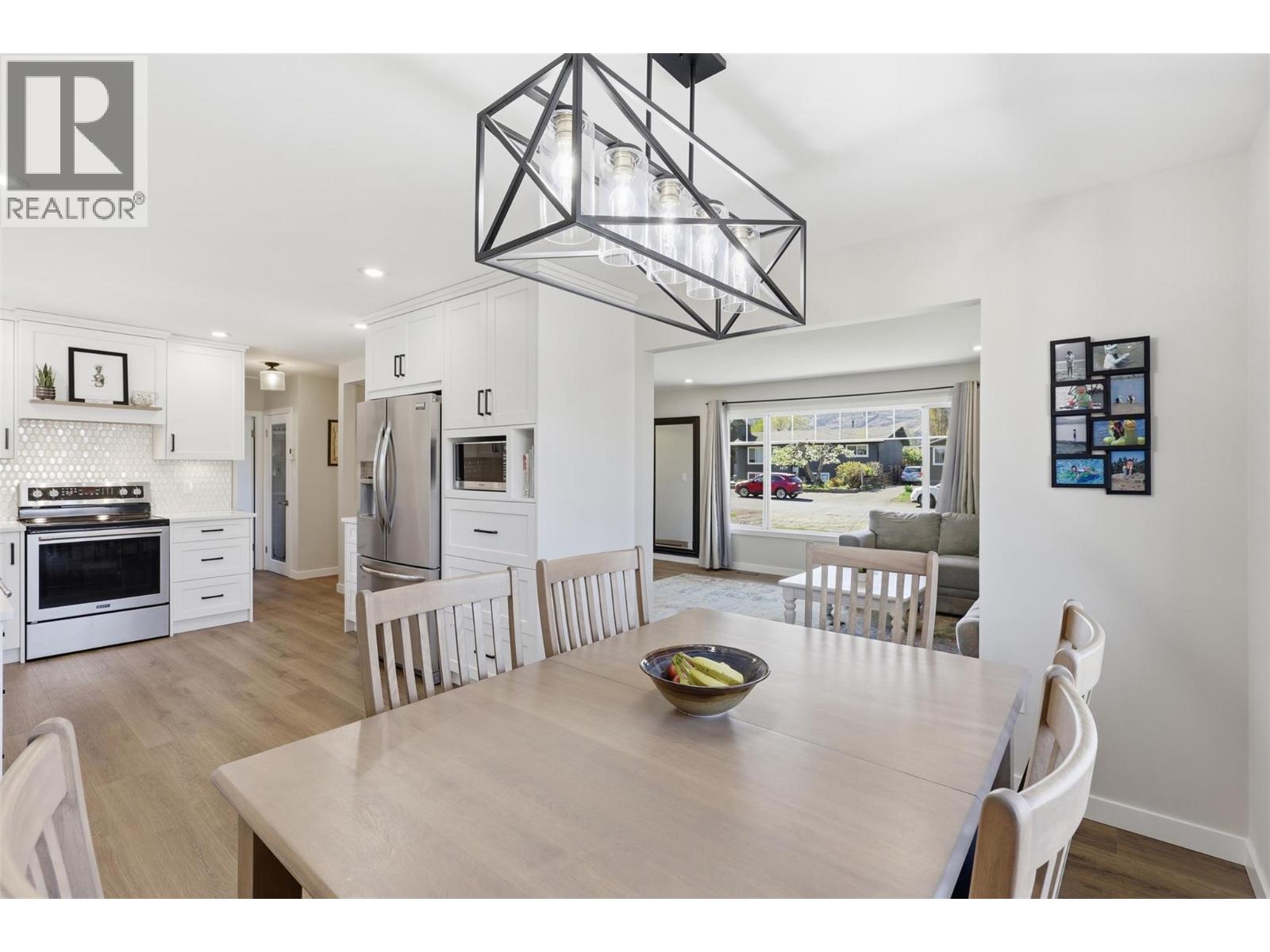 2484 Young Avenue, Kamloops, British Columbia  V2B 4M8 - Photo 10 - 10384668