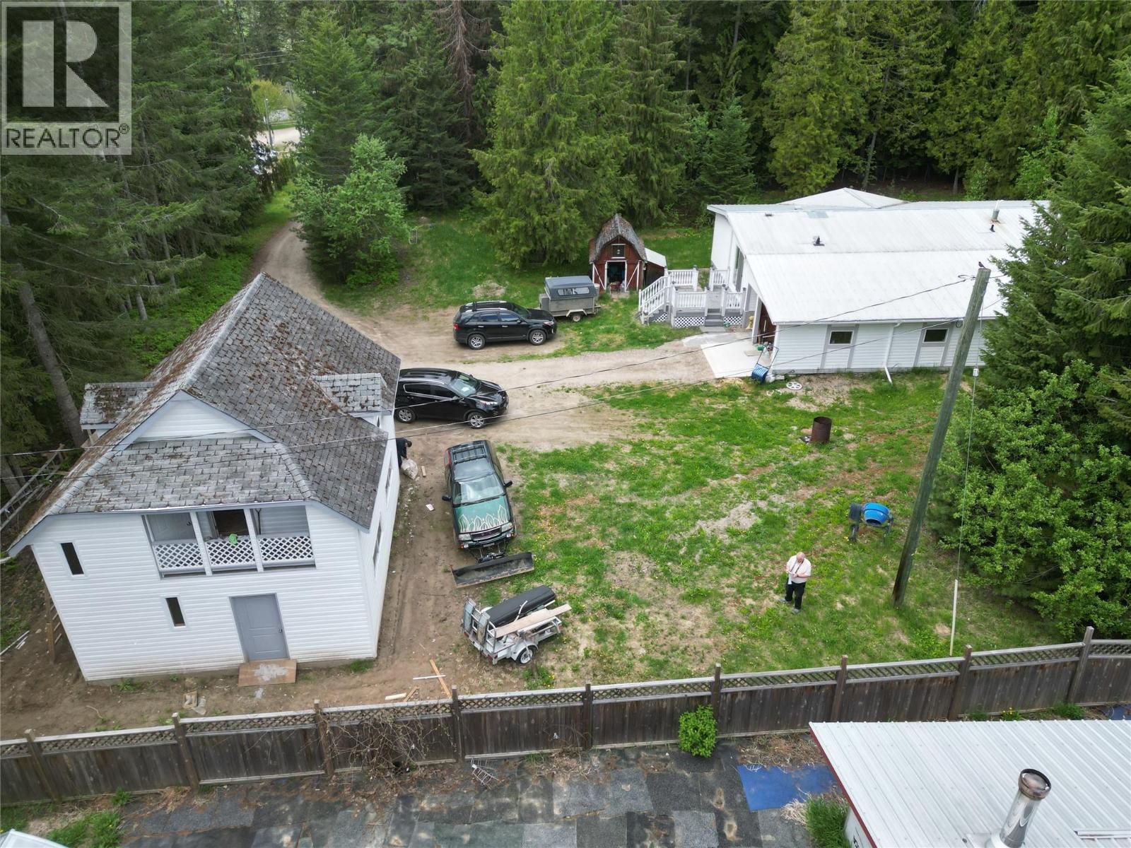 7250 Hurst Road, Salmon Arm, British Columbia  V1E 2P7 - Photo 8 - 10384359