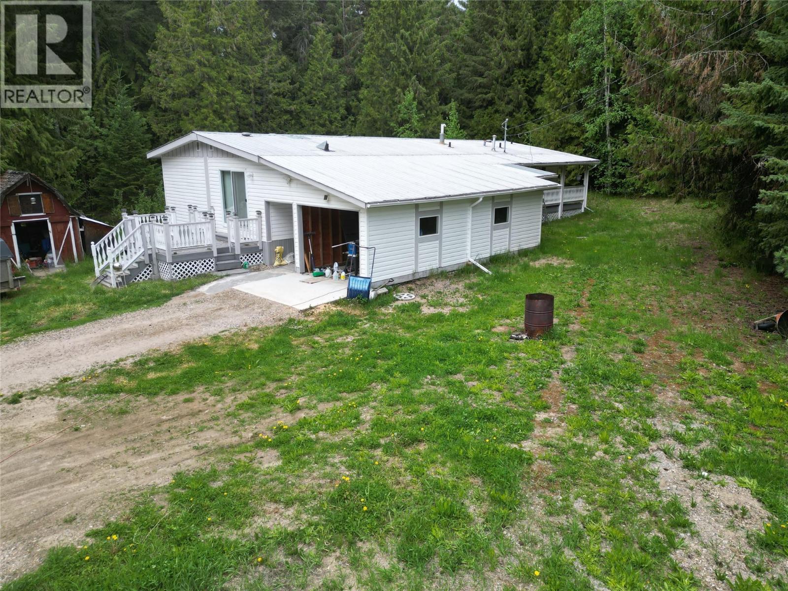 7250 Hurst Road, Salmon Arm, British Columbia  V1E 2P7 - Photo 9 - 10384359