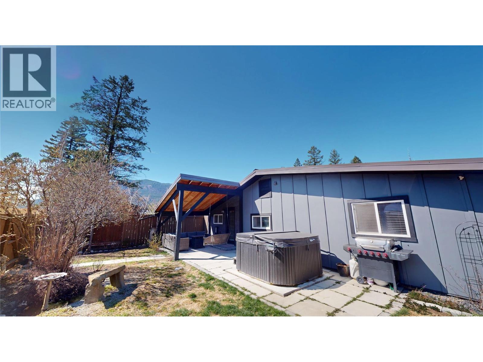 5728 Vermillion Street, Edgewater, British Columbia  V0A 1E0 - Photo 28 - 10384275
